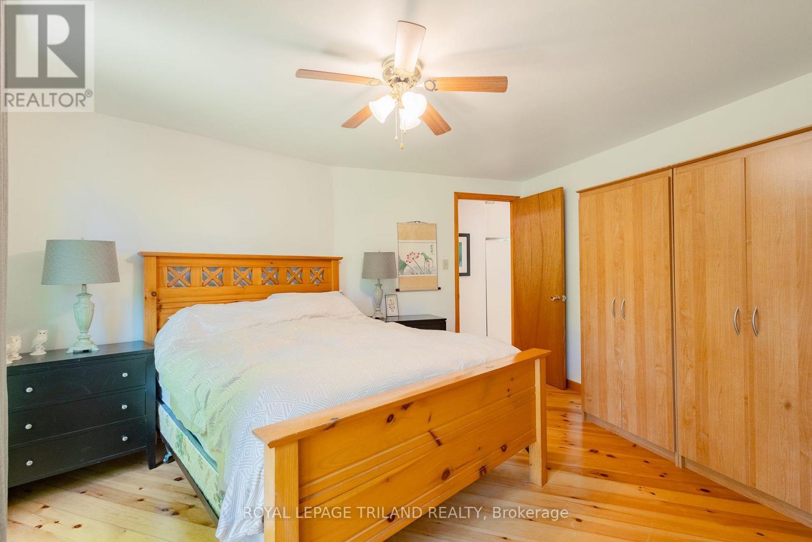 












75331 GLITTER BAY CRESCENT

,
Bluewater (Stanley),




Ontario
N0M1G0

