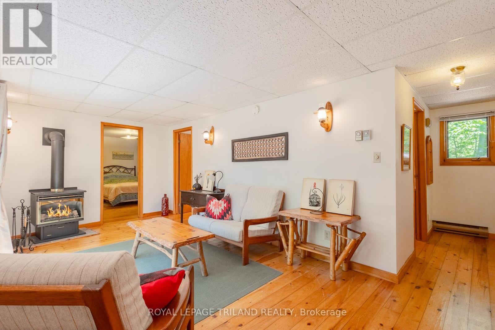 












75331 GLITTER BAY CRESCENT

,
Bluewater (Stanley),




Ontario
N0M1G0

