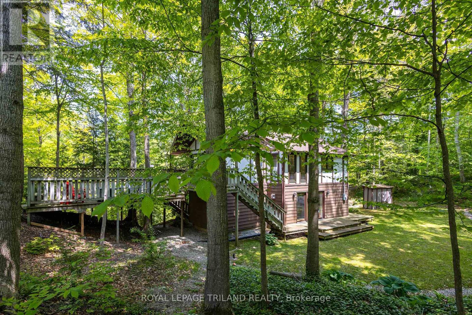 












75331 GLITTER BAY CRESCENT

,
Bluewater (Stanley),




Ontario
N0M1G0

