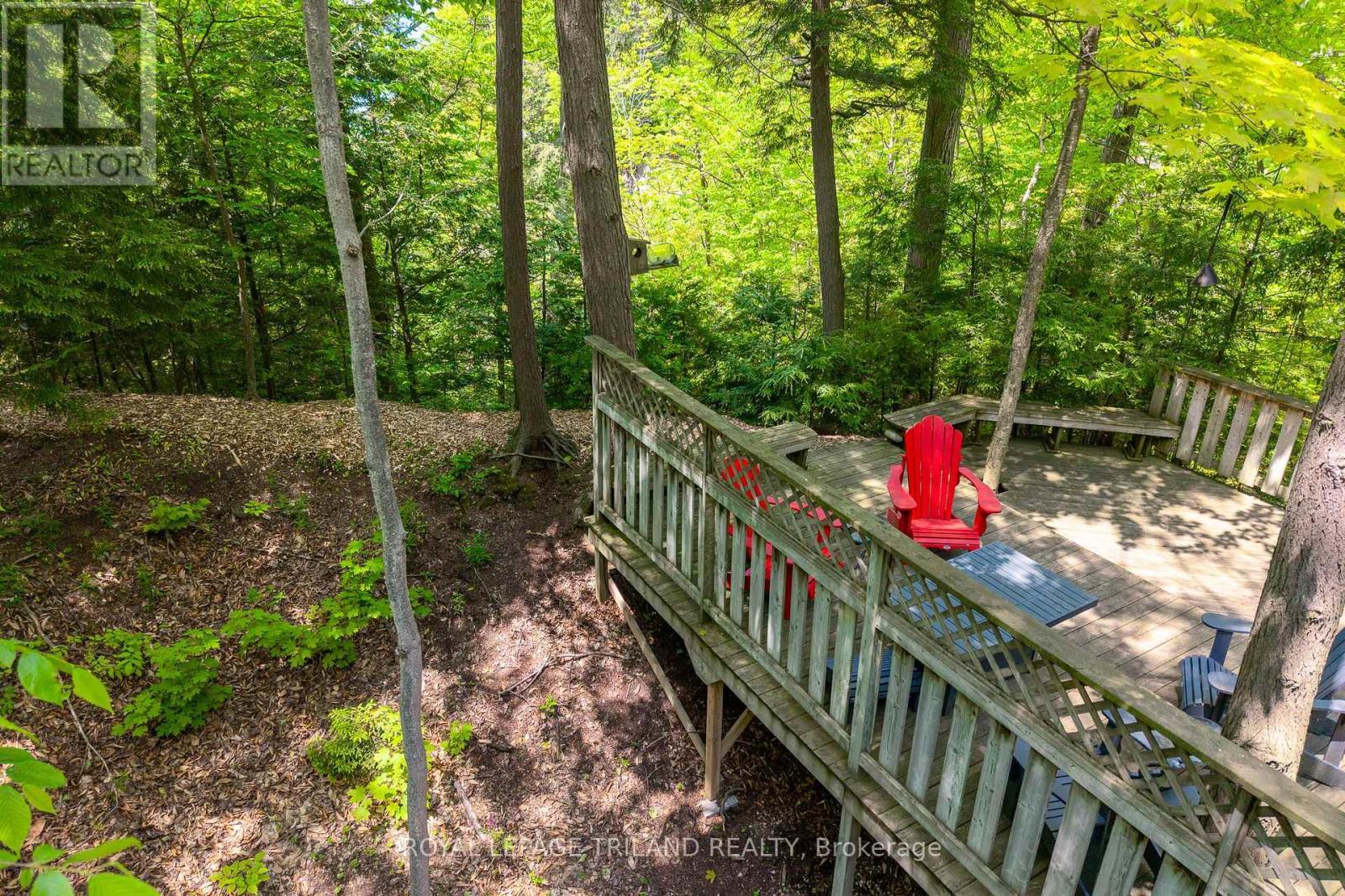 












75331 GLITTER BAY CRESCENT

,
Bluewater (Stanley),




Ontario
N0M1G0

