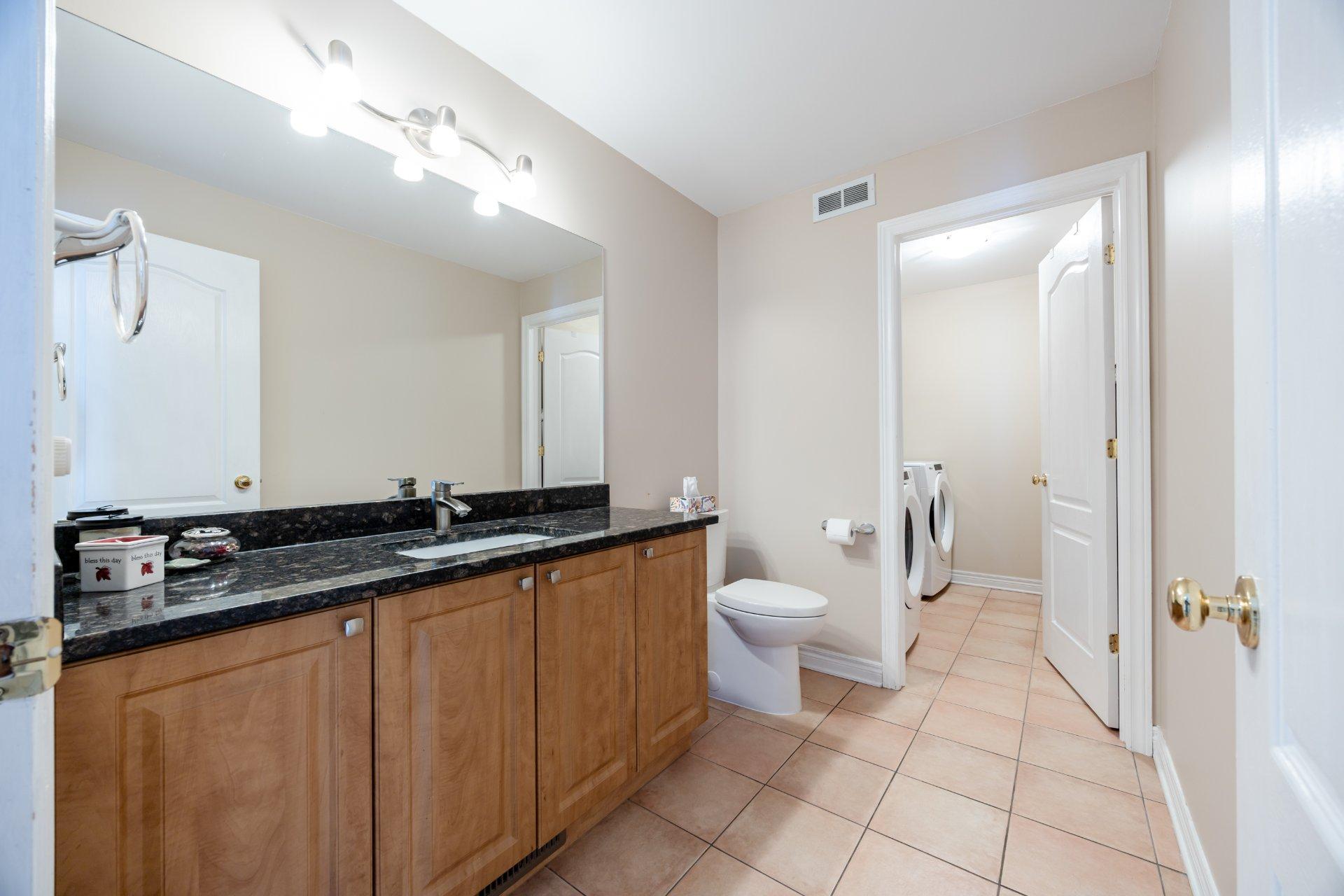 









14


Rue Vincent-Blouin

,
Kirkland,




QC
H9J4B2

