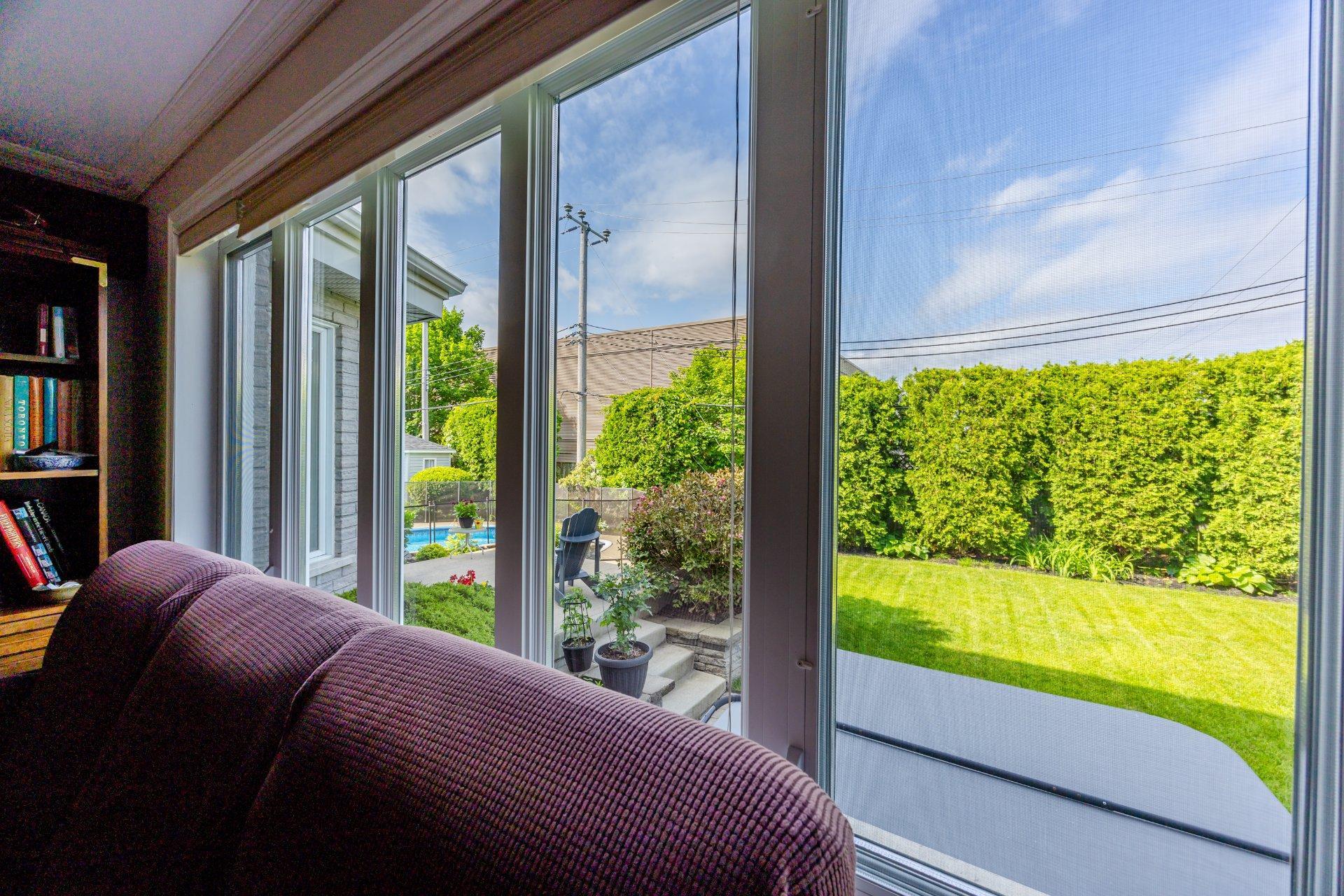 









14


Rue Vincent-Blouin

,
Kirkland,




QC
H9J4B2

