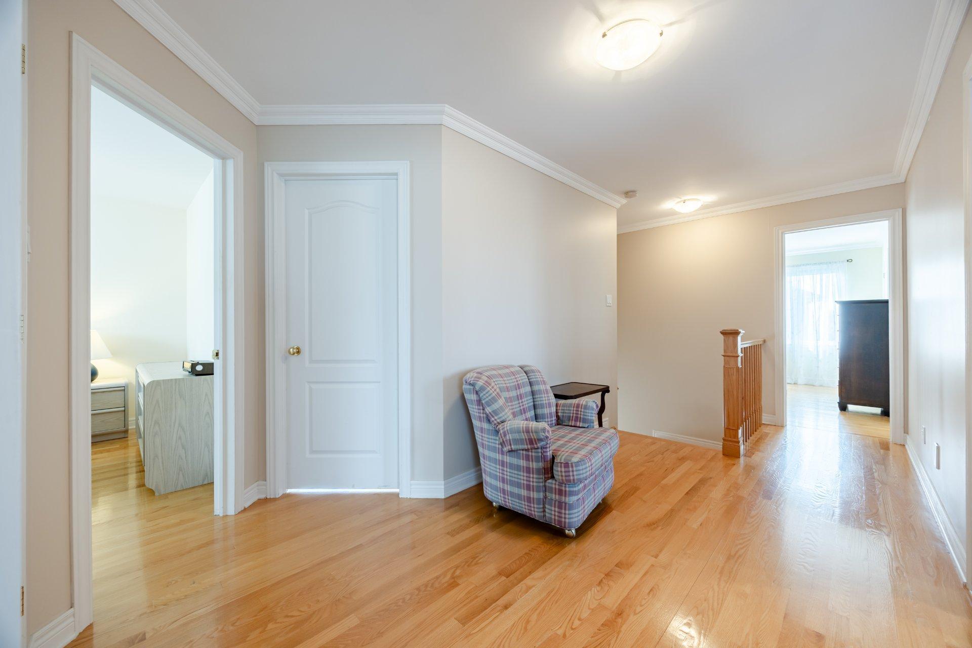 









14


Rue Vincent-Blouin

,
Kirkland,




QC
H9J4B2

