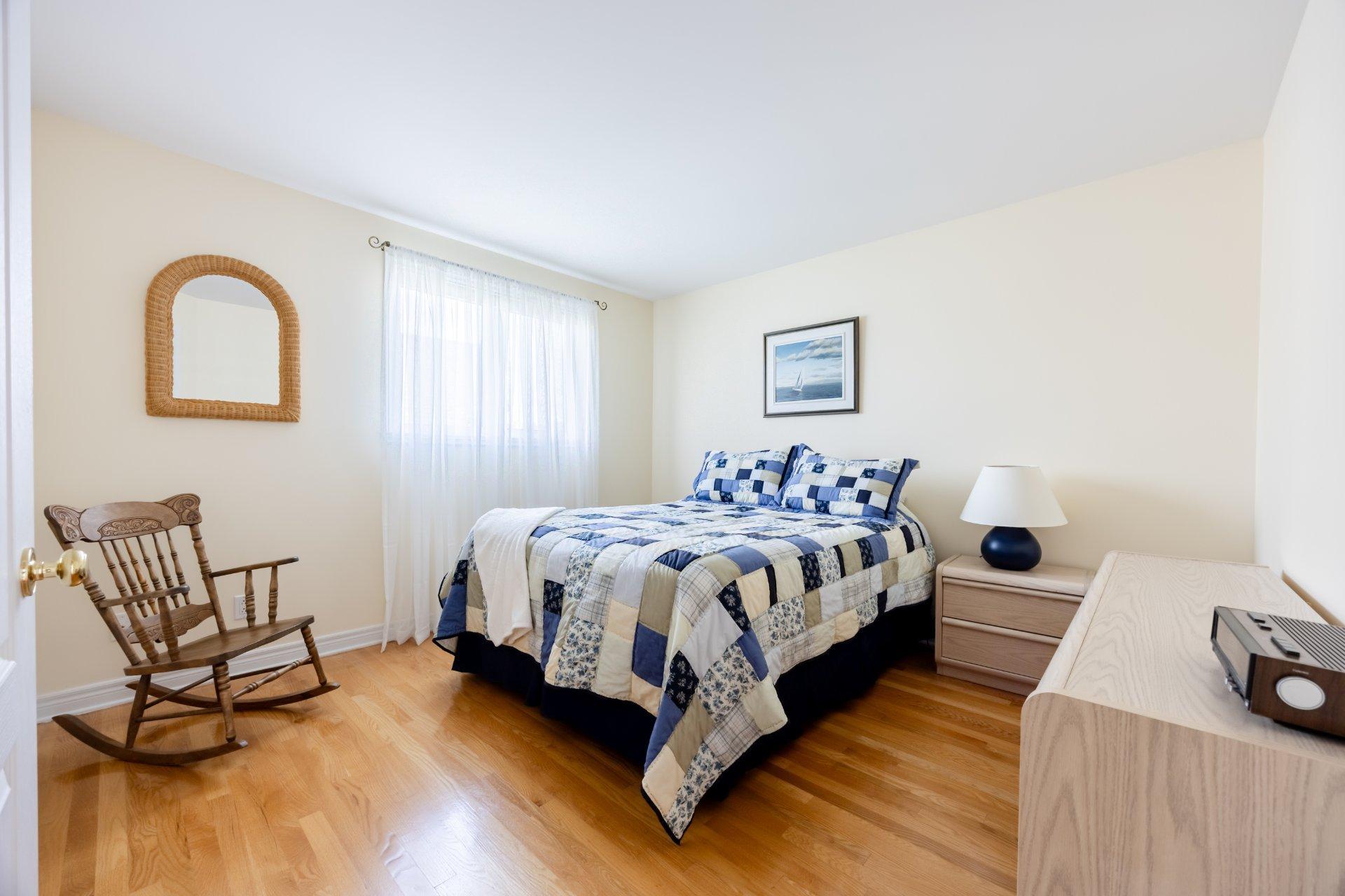 









14


Rue Vincent-Blouin

,
Kirkland,




QC
H9J4B2


