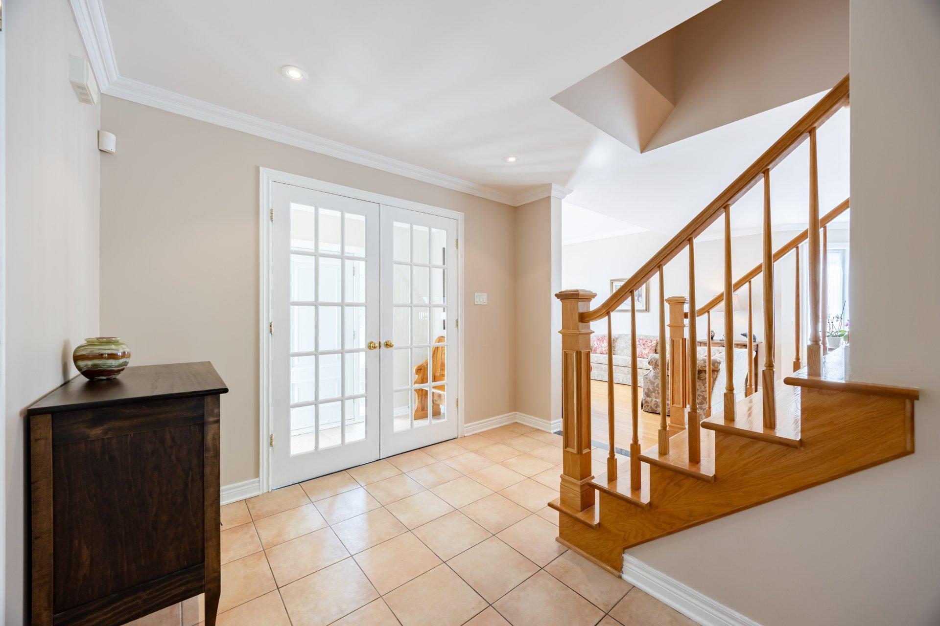 









14


Rue Vincent-Blouin

,
Kirkland,




QC
H9J4B2

