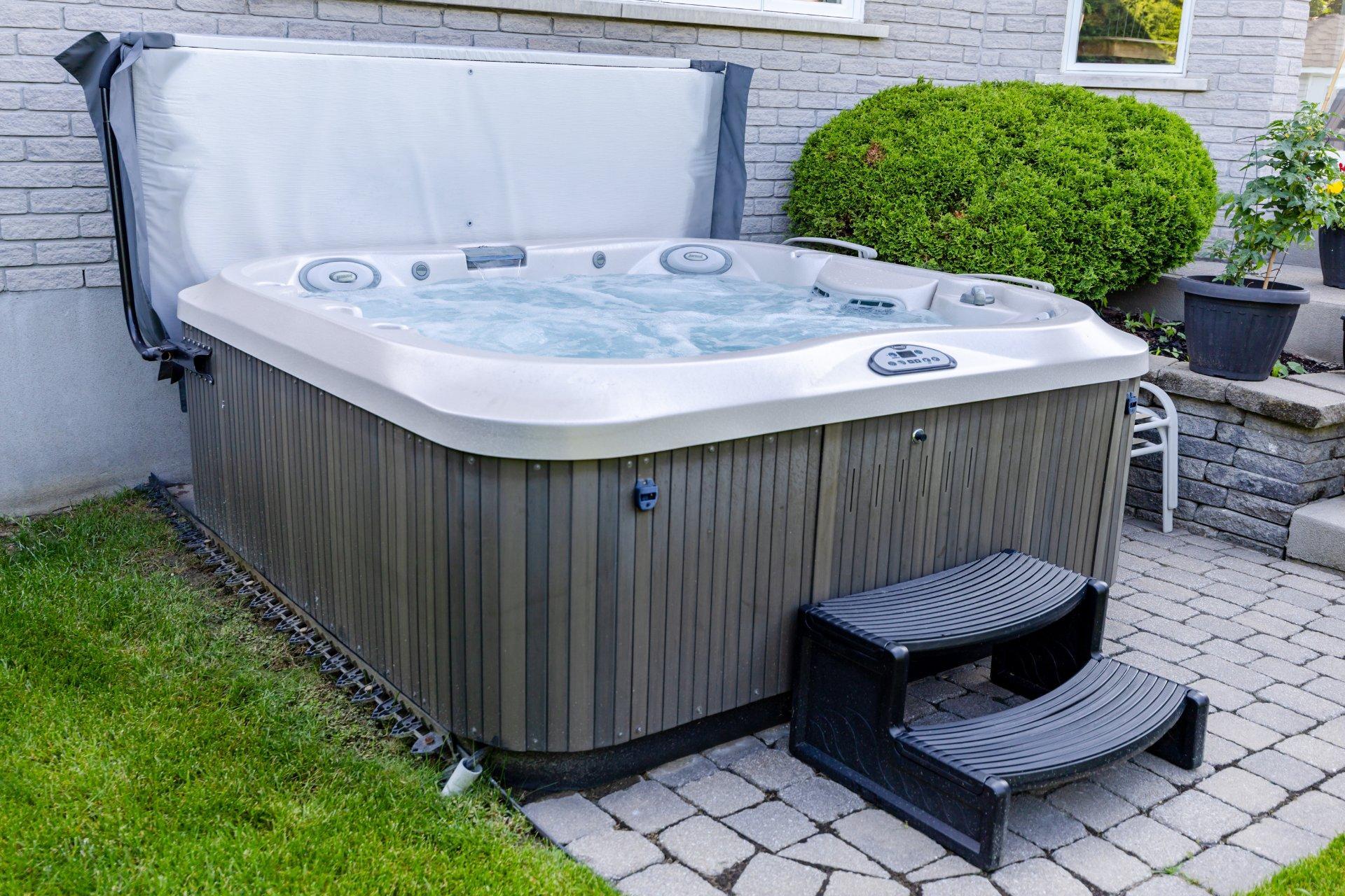 









14


Rue Vincent-Blouin

,
Kirkland,




QC
H9J4B2


