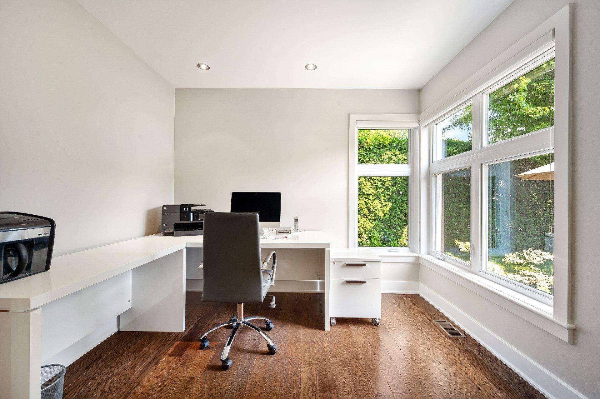 









723


Rue des Passerins

,
Mont-Saint-Hilaire,




QC
J3H0E5

