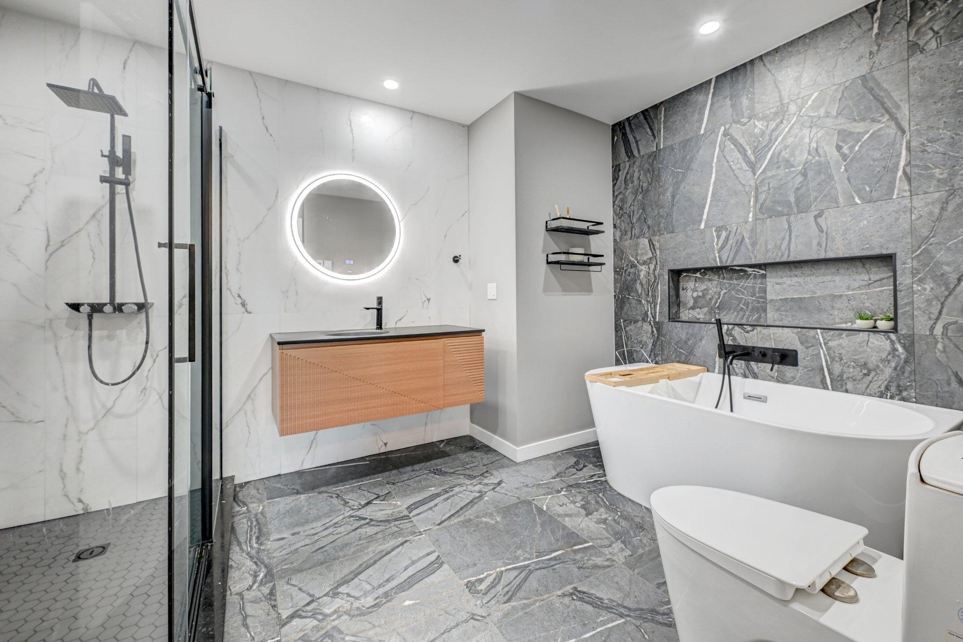 









216


Place Donnacona

,
Dollard-des-Ormeaux,




QC
H9B3J8

