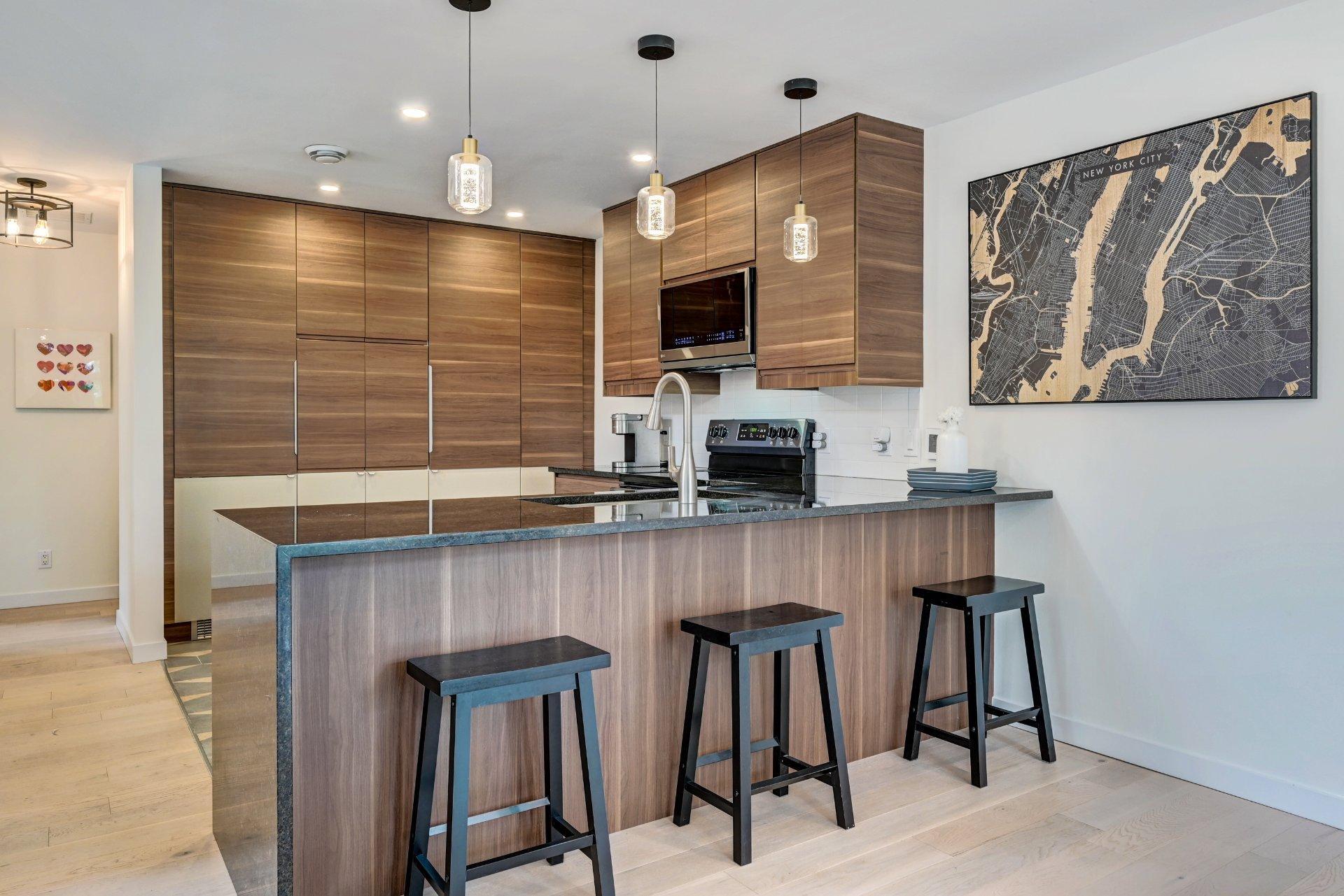 









216


Place Donnacona

,
Dollard-des-Ormeaux,




QC
H9B3J8


