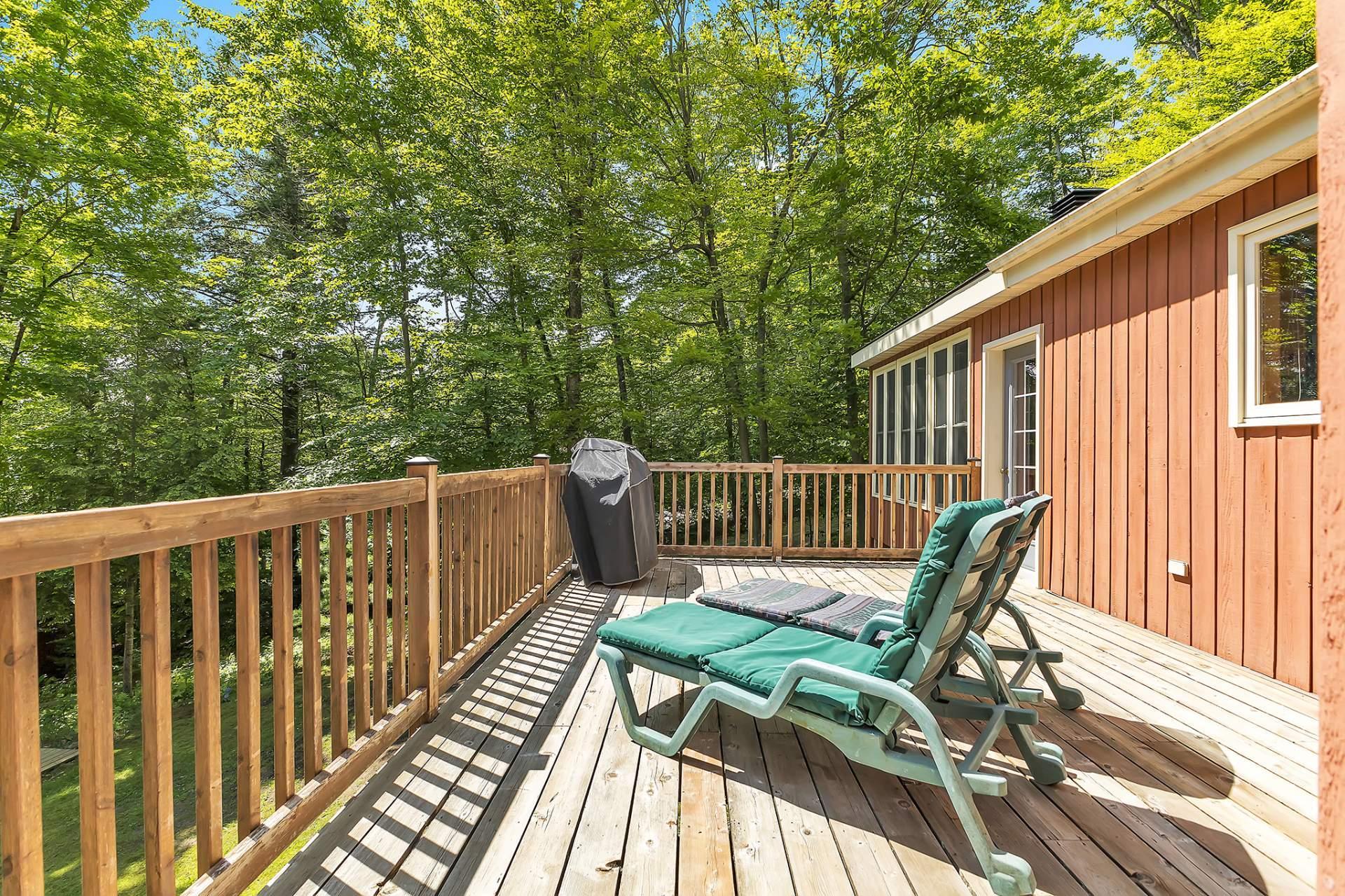 









242


Ch. du Lac-Grand

,
Val-des-Monts,




QC
J8N5J7

