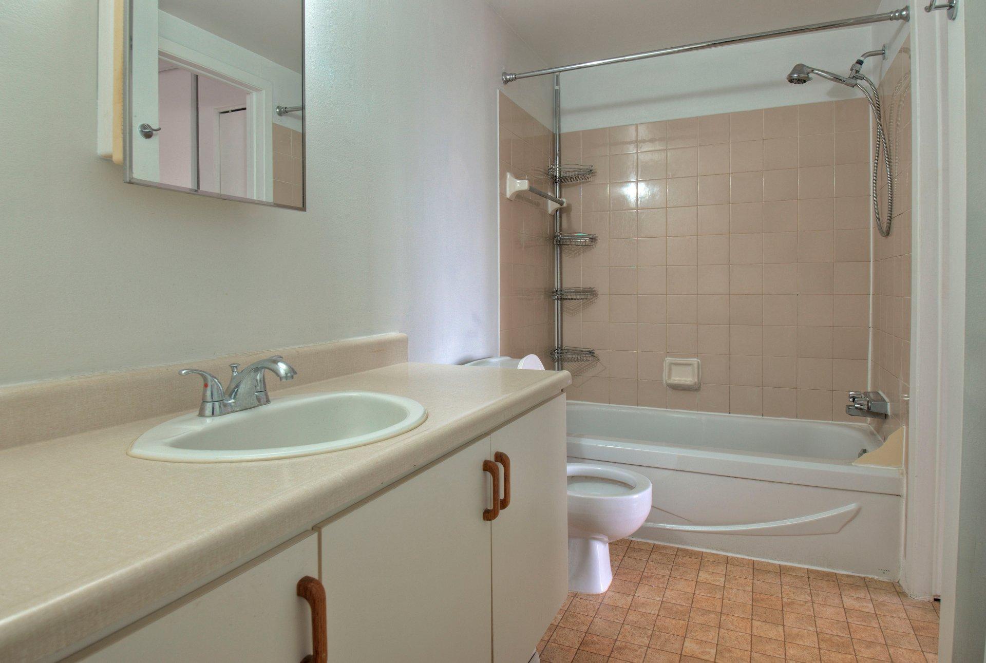 









462


Boul. Alexandre-Taché

, 402,
Gatineau (Hull),




QC
J9J0C2

