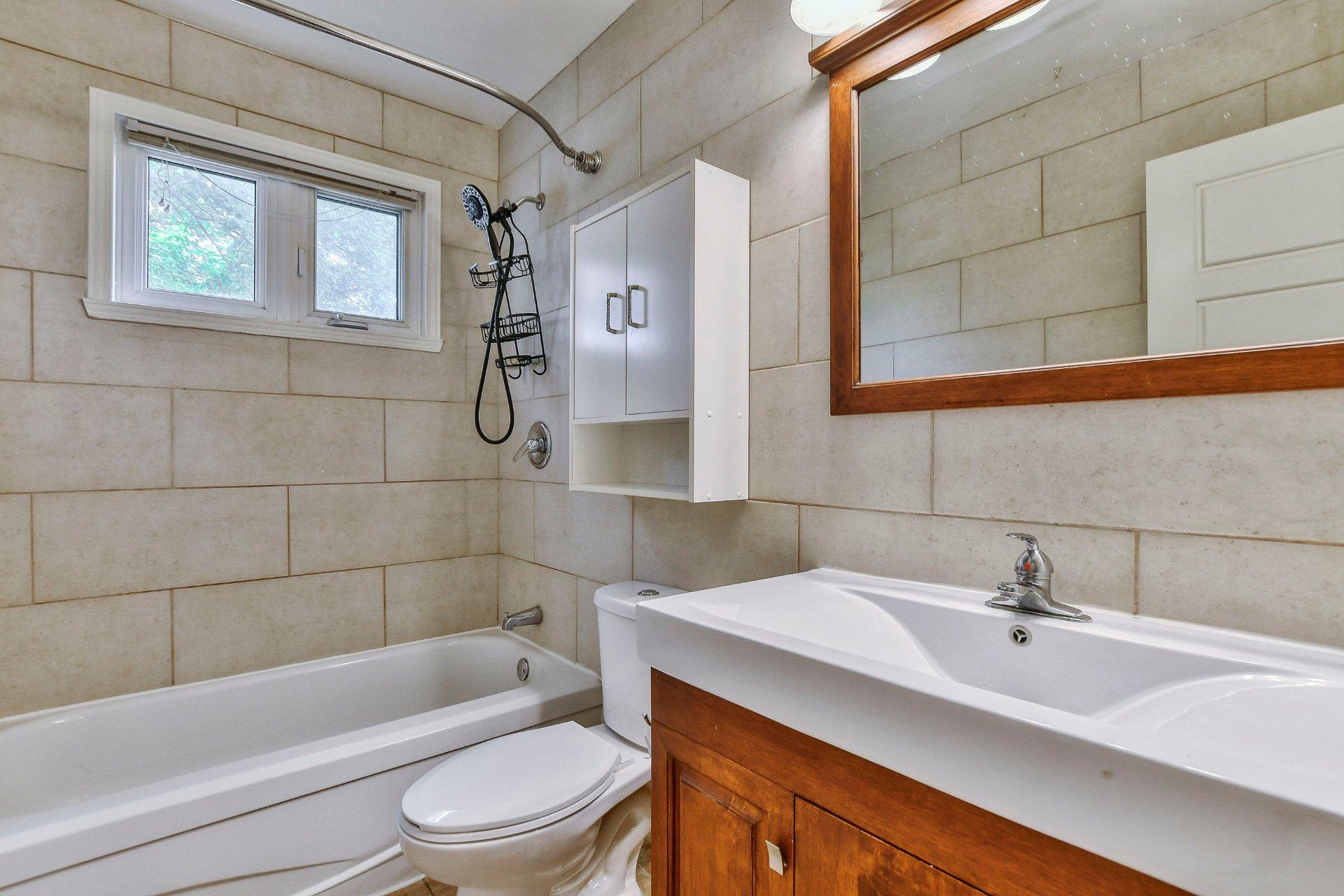 









31


Ch. de Lachalade

,
Lorraine,




QC
J6Z1W5

