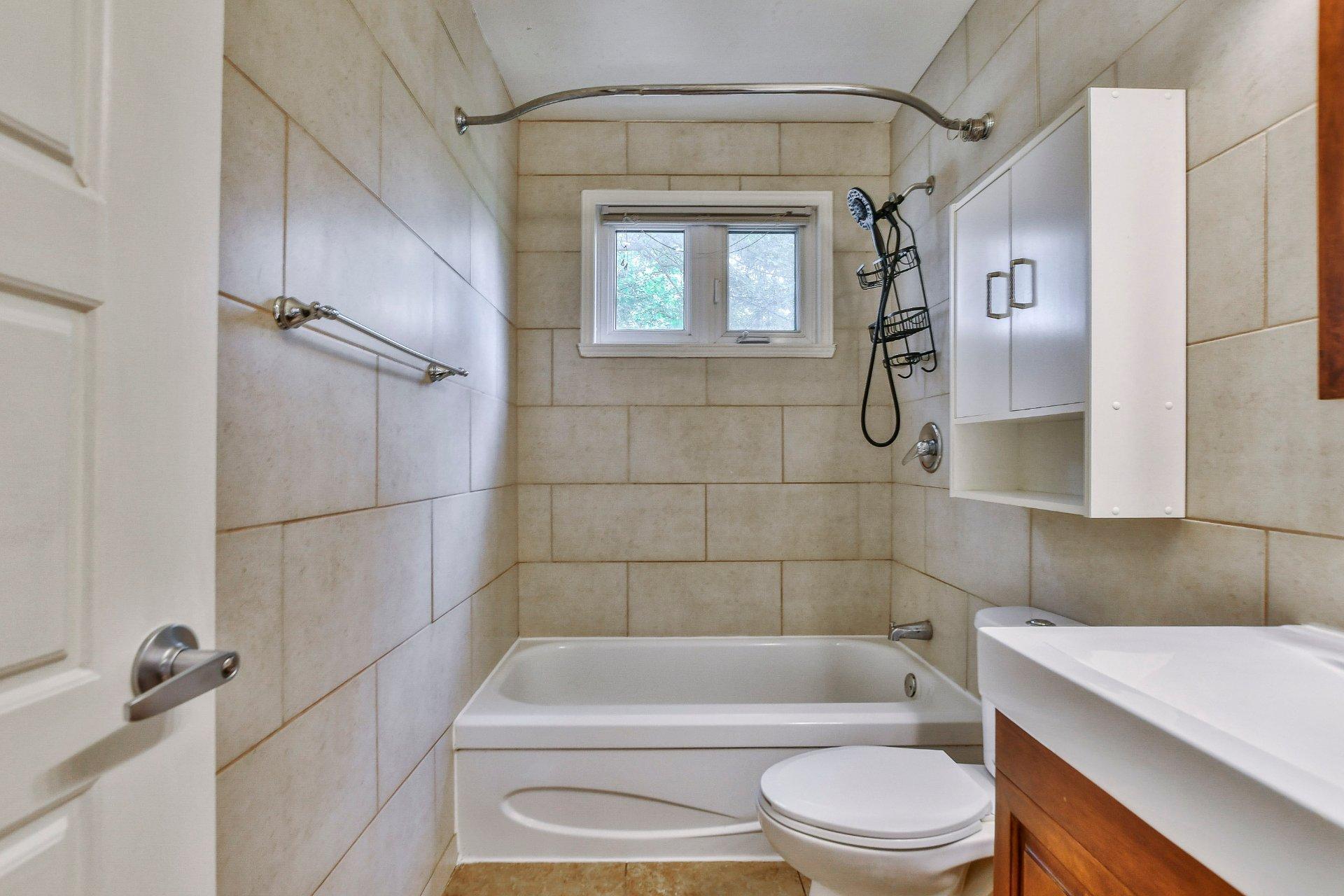 









31


Ch. de Lachalade

,
Lorraine,




QC
J6Z1W5

