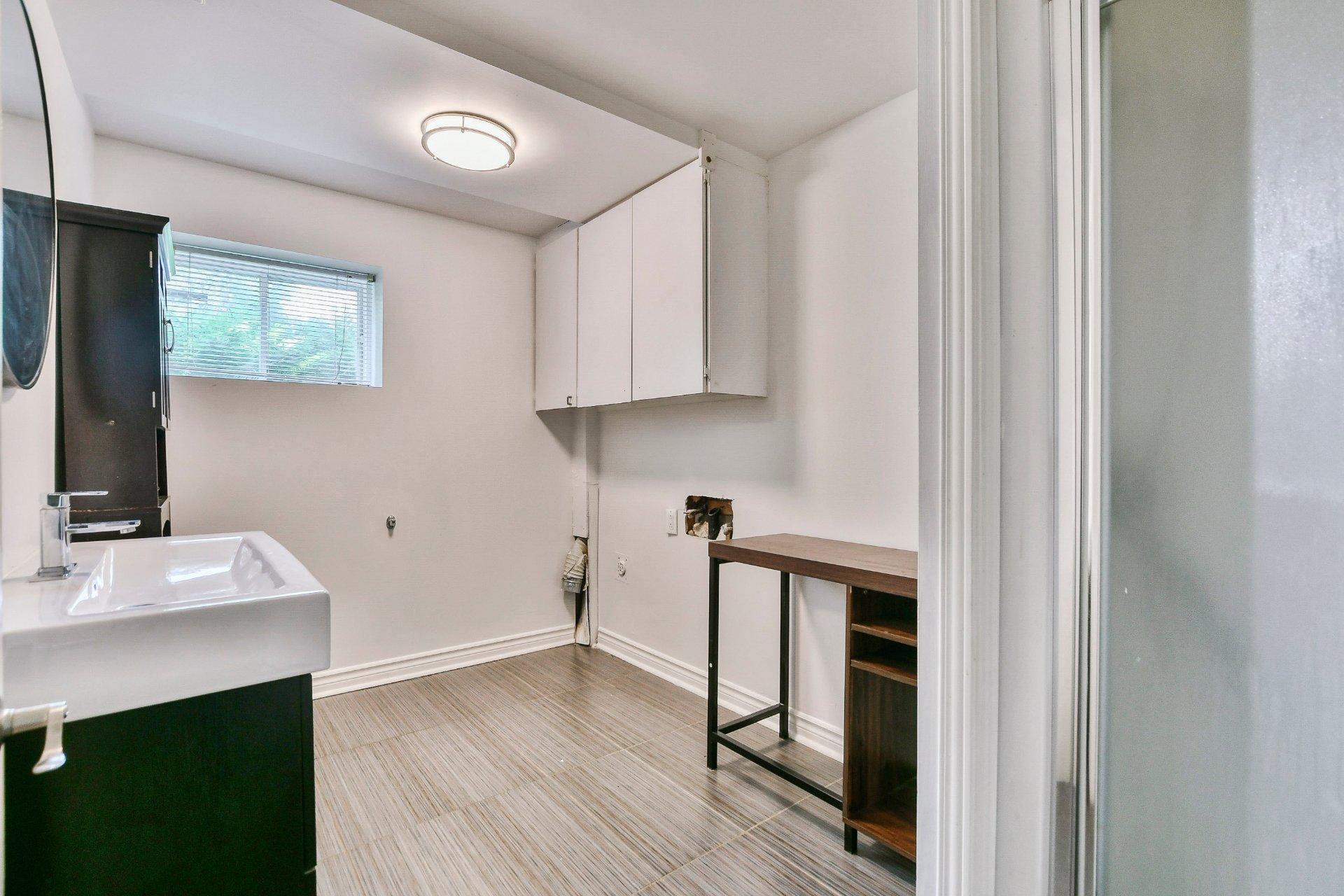 









31


Ch. de Lachalade

,
Lorraine,




QC
J6Z1W5

