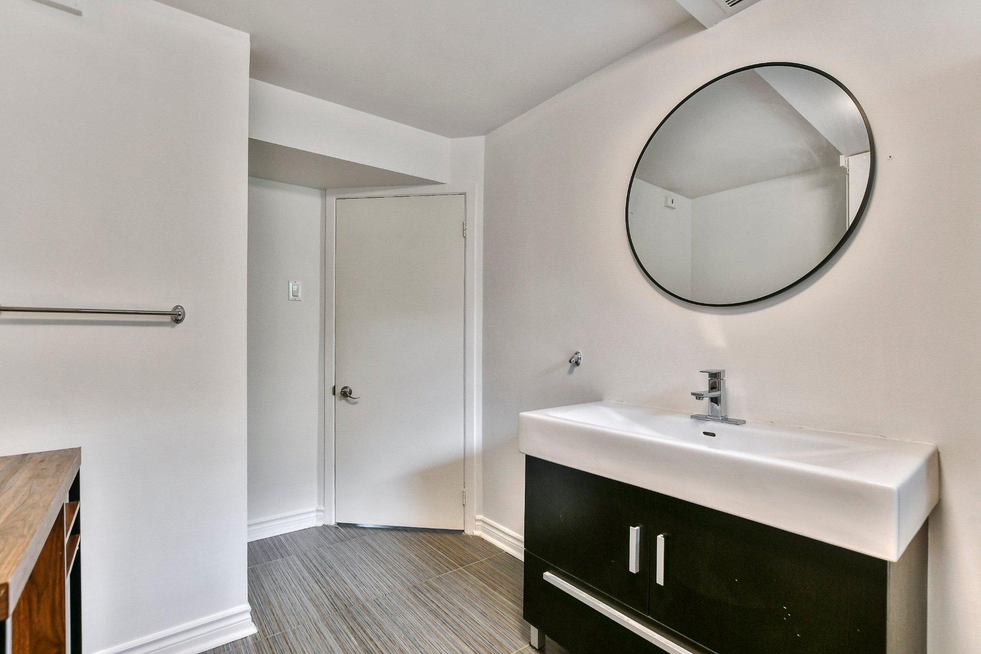 









31


Ch. de Lachalade

,
Lorraine,




QC
J6Z1W5

