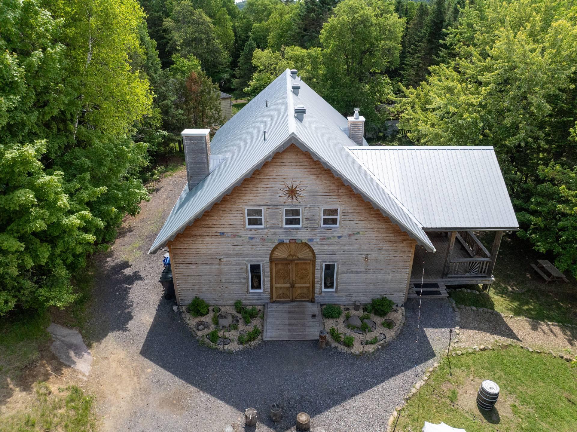 









1201


10e Avenue

,
Val-Morin,




QC
J0T2R0

