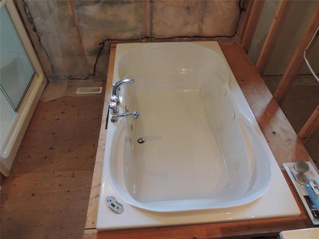 









27119


ROAD 36E

RD,
La Broquerie,




MB
R5G 1R8

