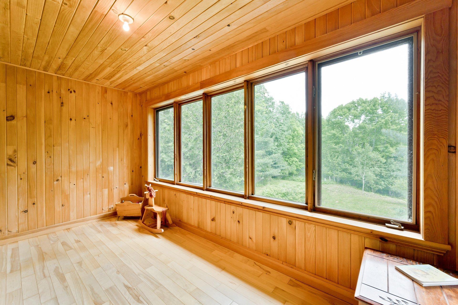 









761


Ch. Biron

,
Ascot Corner,




QC
J0B1A0

