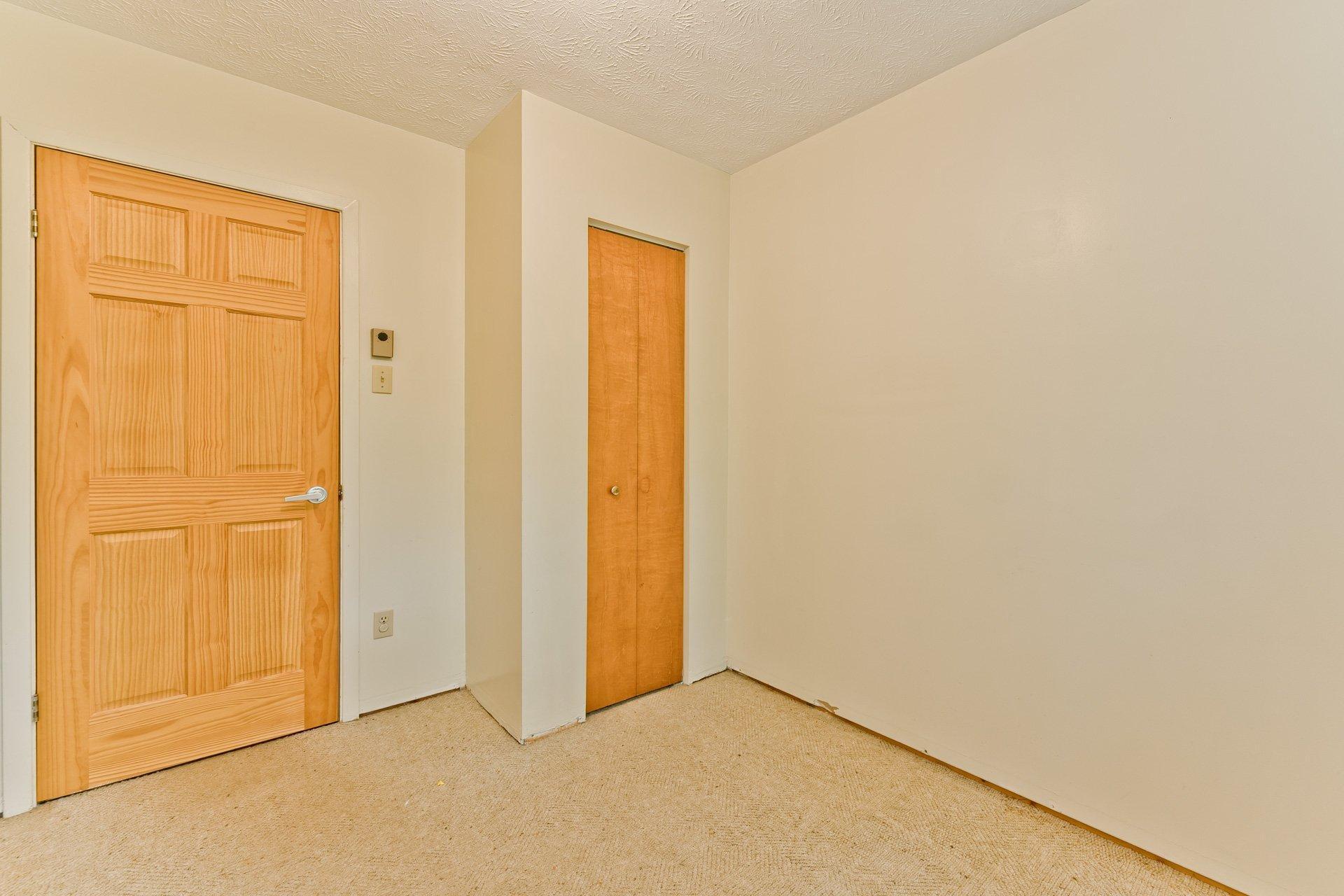 









761


Ch. Biron

,
Ascot Corner,




QC
J0B1A0

