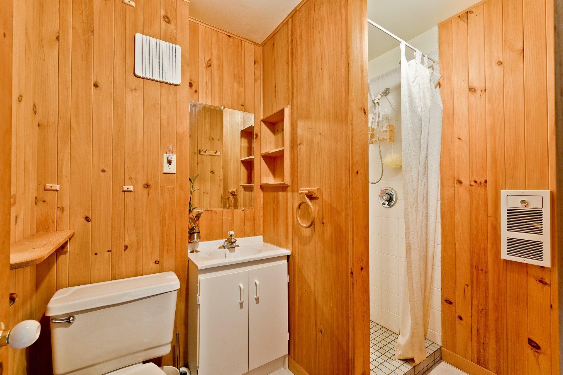 









761


Ch. Biron

,
Ascot Corner,




QC
J0B1A0

