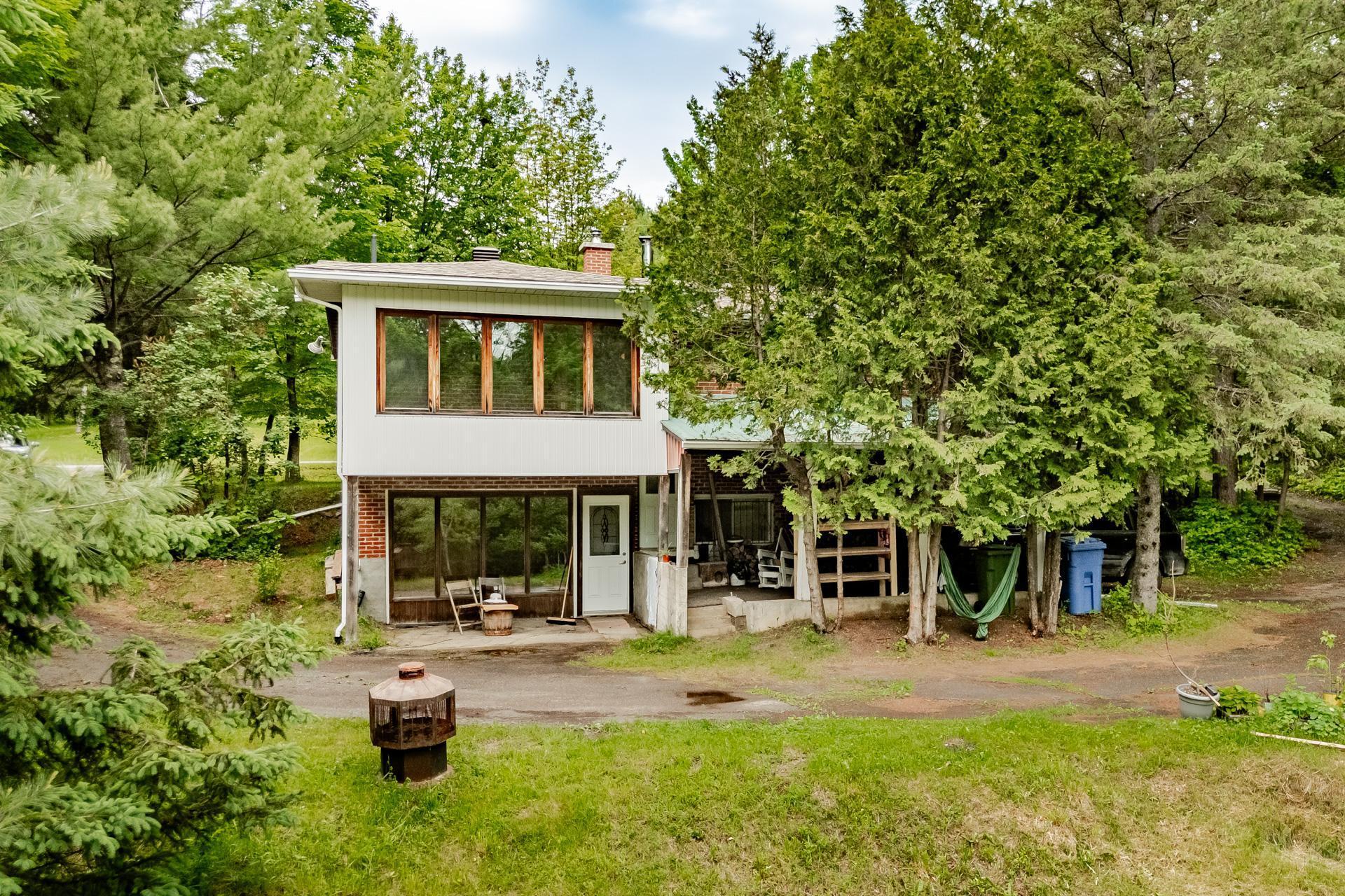 









761


Ch. Biron

,
Ascot Corner,




QC
J0B1A0

