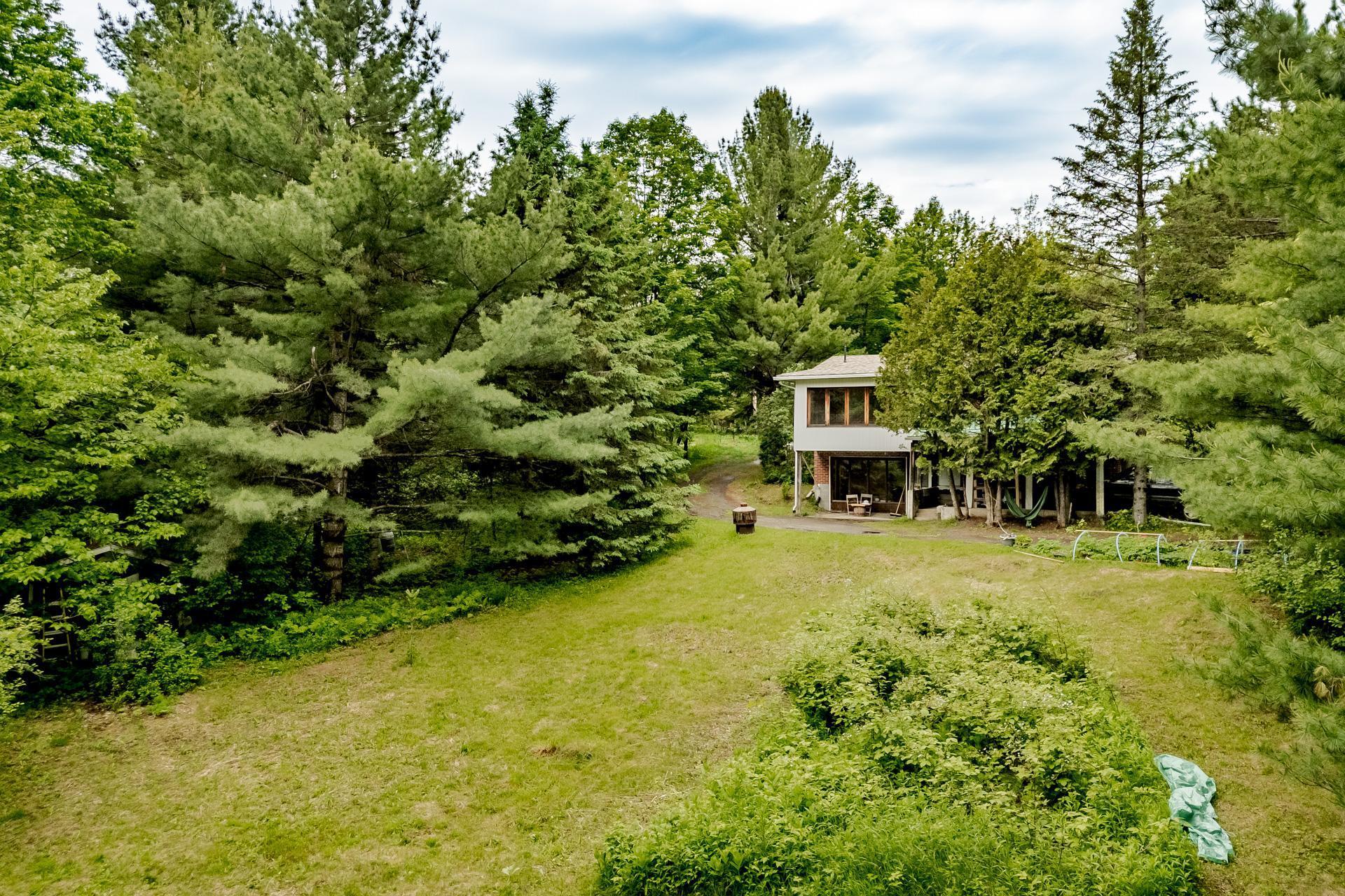 









761


Ch. Biron

,
Ascot Corner,




QC
J0B1A0


