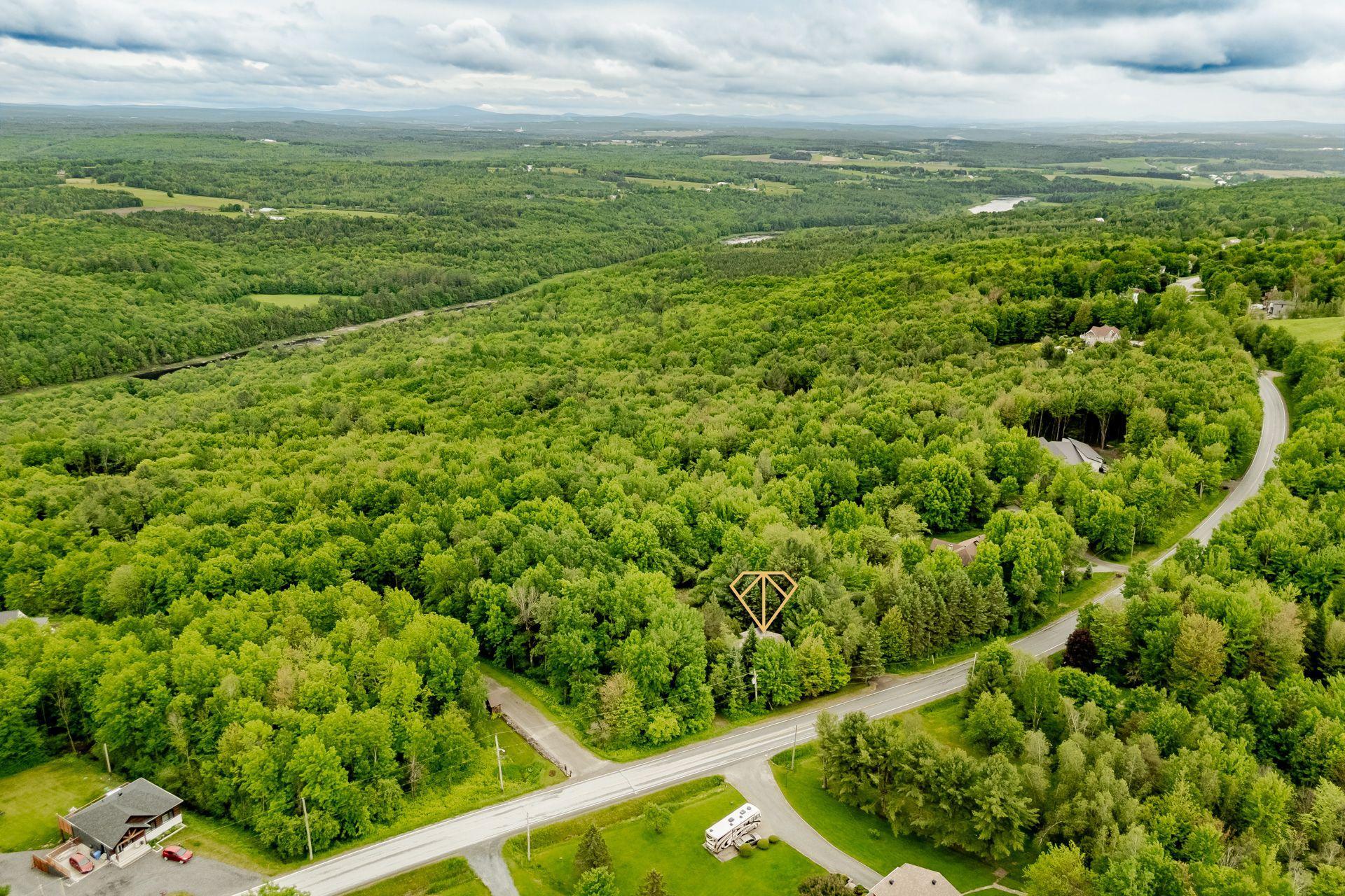 









761


Ch. Biron

,
Ascot Corner,




QC
J0B1A0

