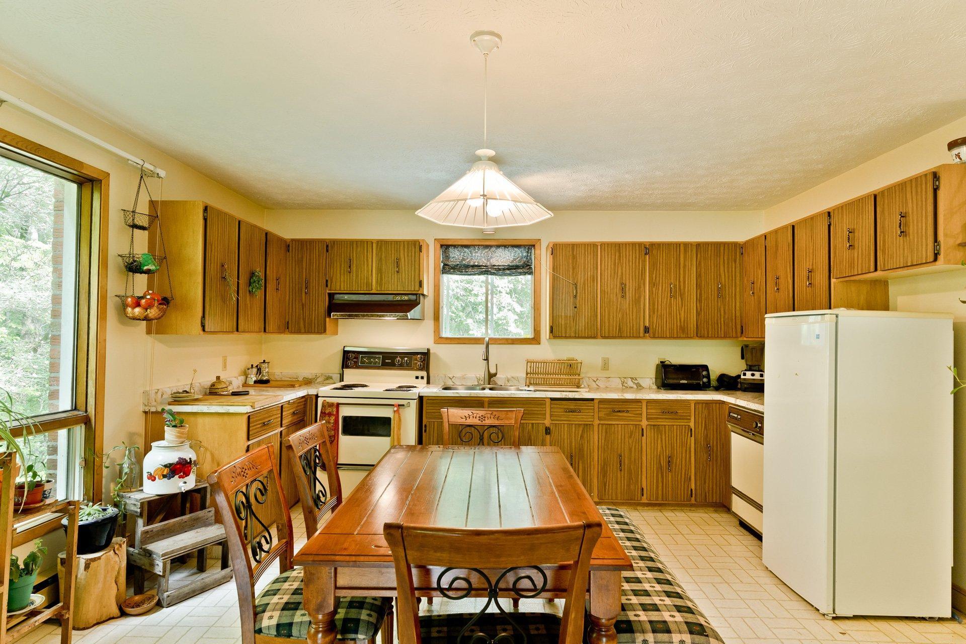 









761


Ch. Biron

,
Ascot Corner,




QC
J0B1A0

