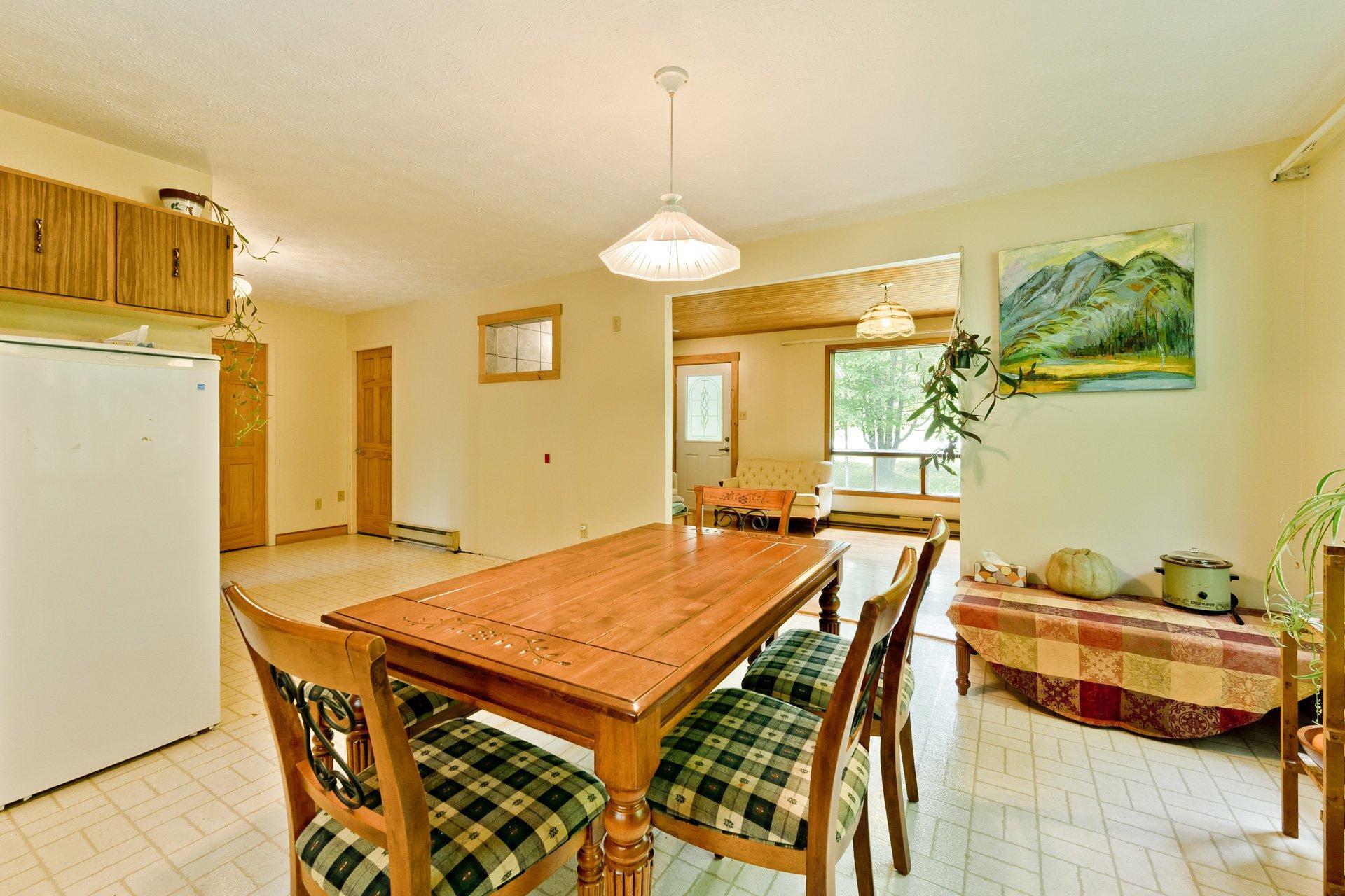 









761


Ch. Biron

,
Ascot Corner,




QC
J0B1A0

