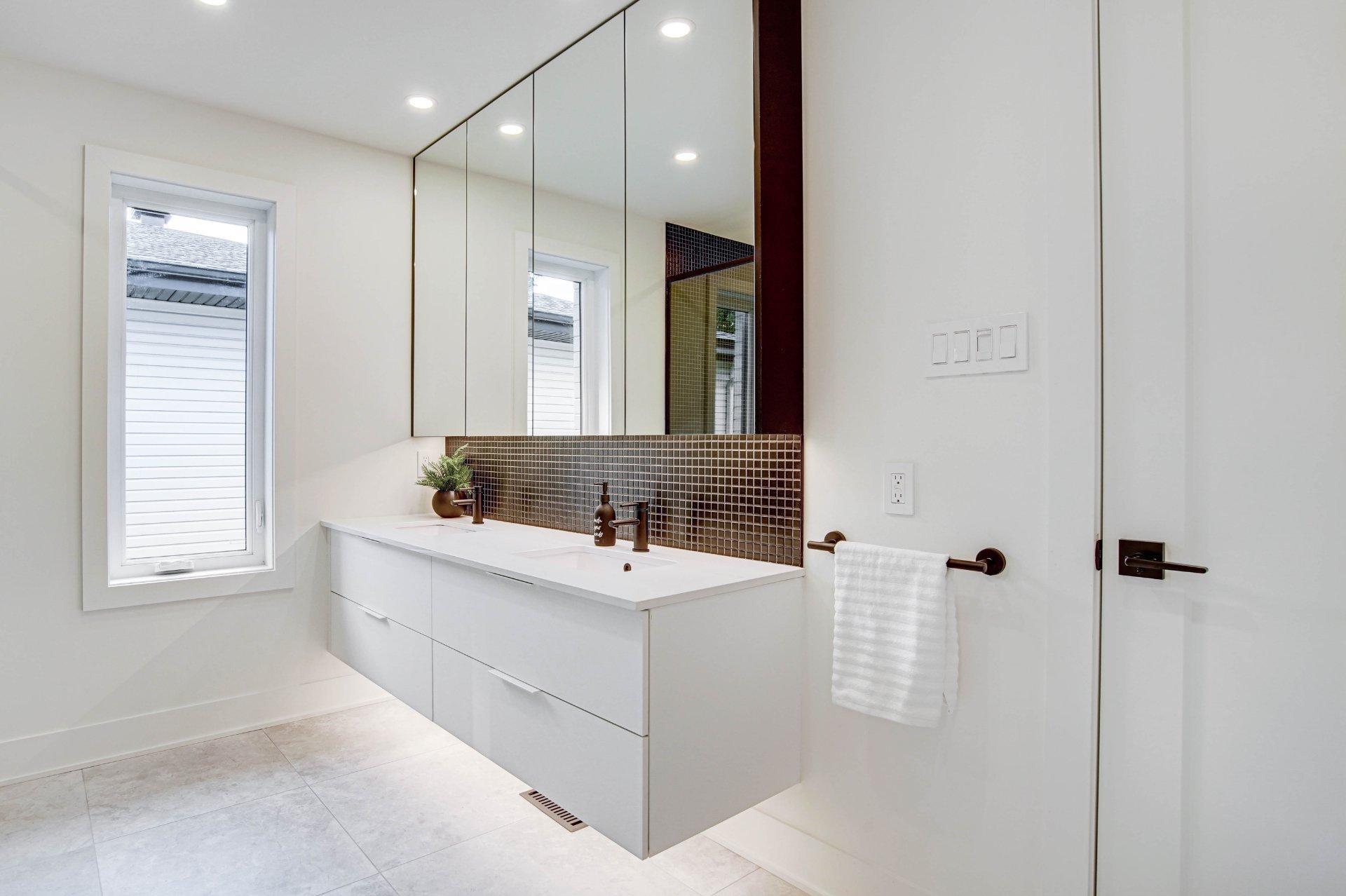 









850


Ch. des Prairies

,
Brossard,




QC
J4X1E8

