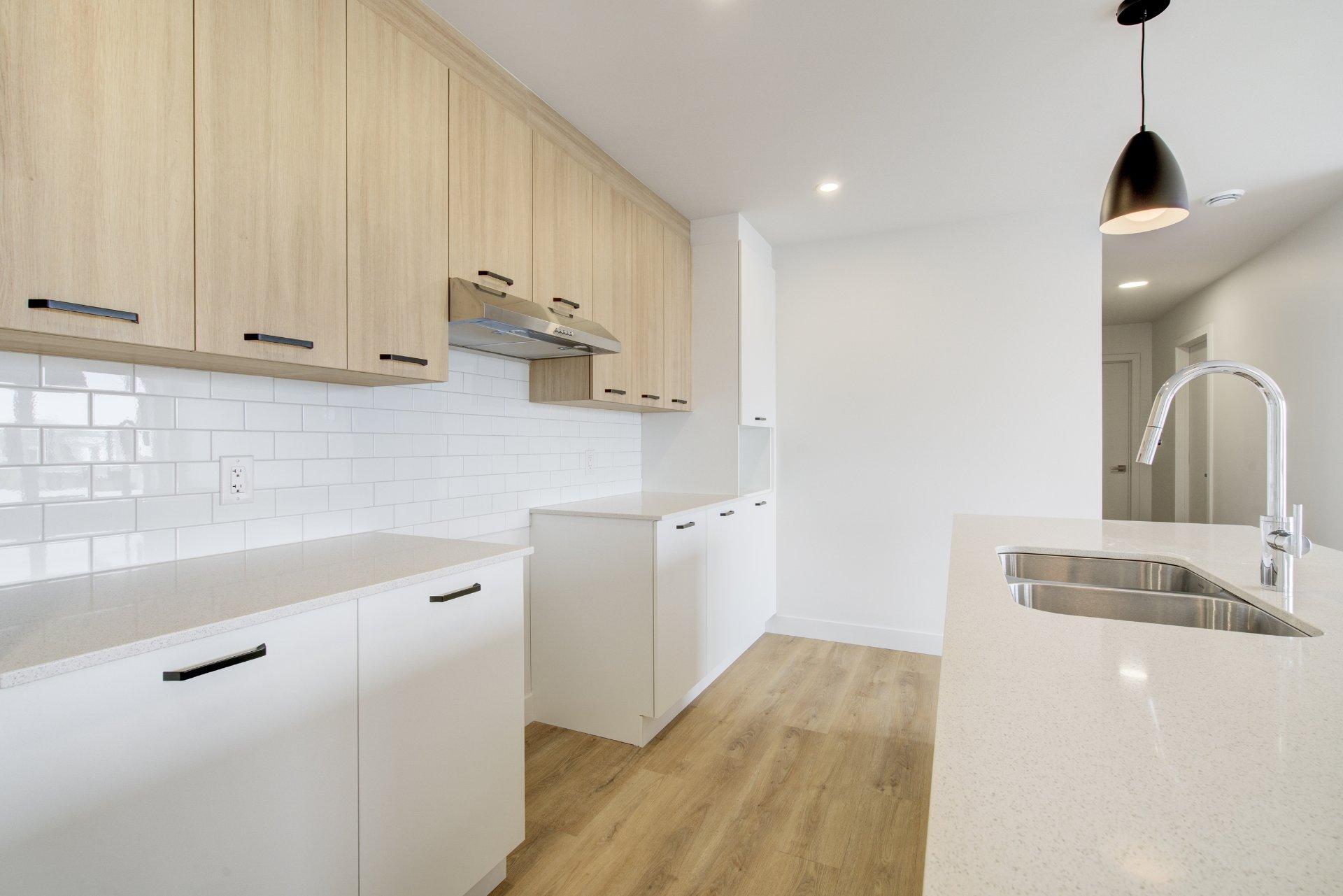 









307


Rue Viau

, 6,
Salaberry-de-Valleyfield,




QC
J6T3B4

