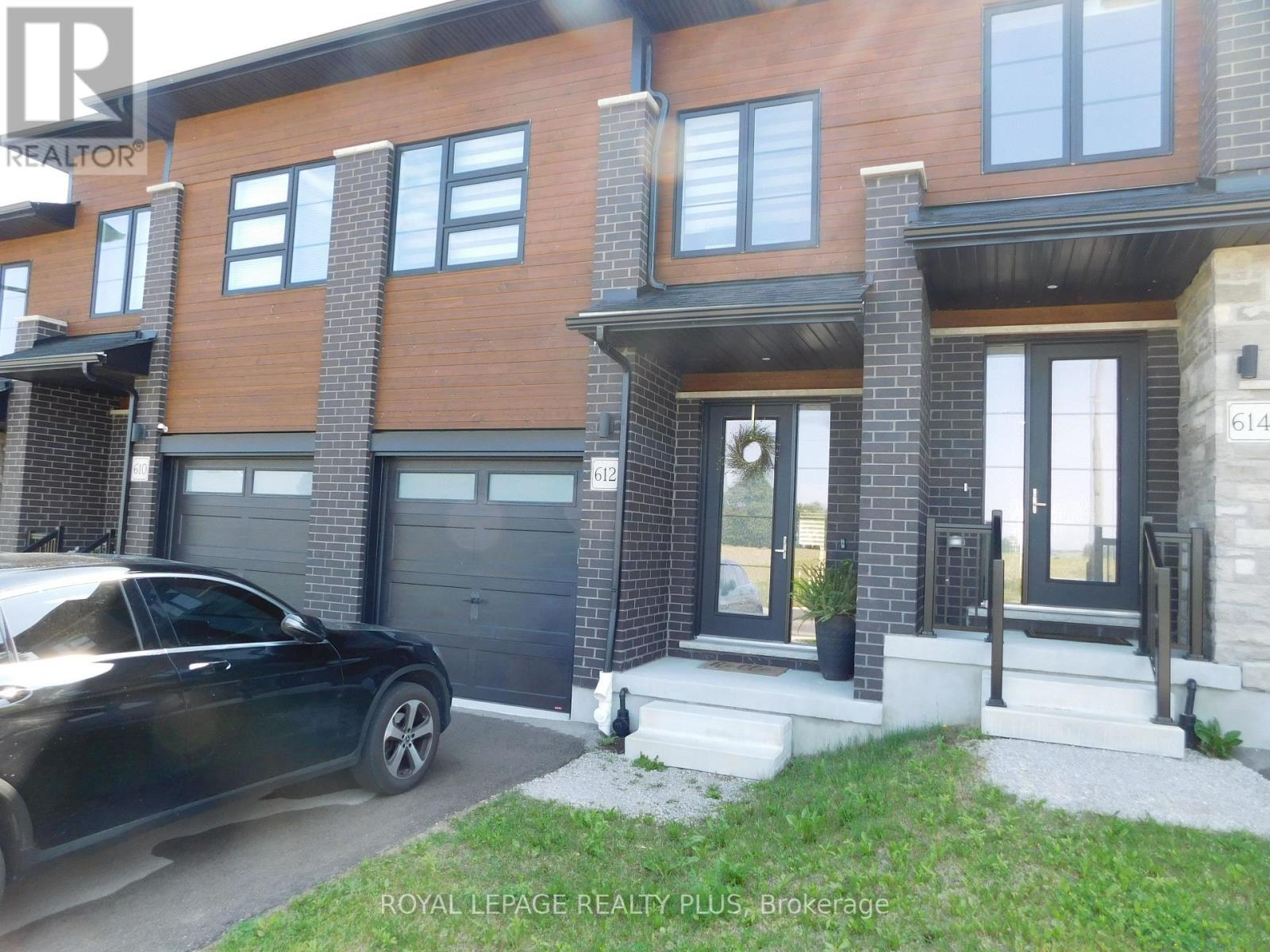 












612 CARYNDALE DRIVE

,
Kitchener,




Ontario
N2R1M9

