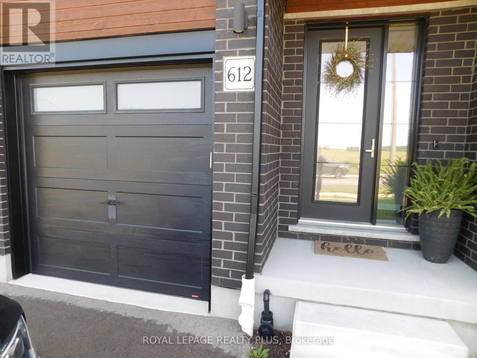 












612 CARYNDALE DRIVE

,
Kitchener,




Ontario
N2R1M9

