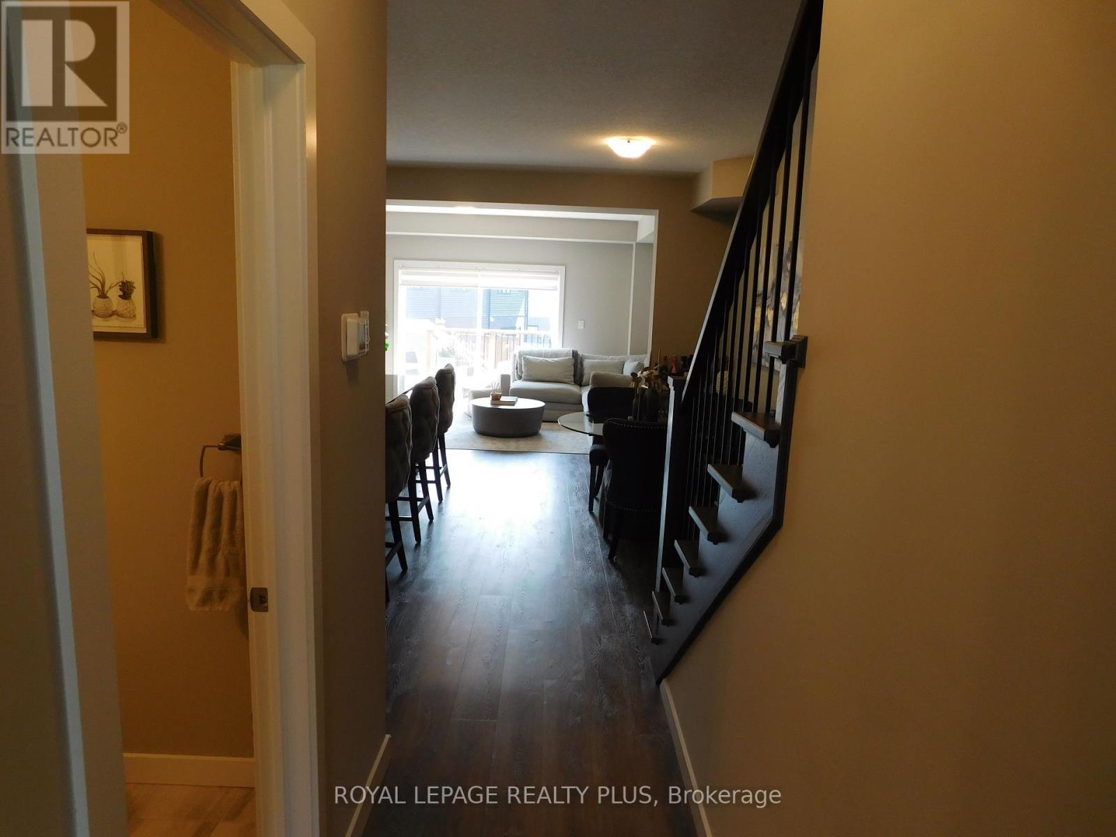 












612 CARYNDALE DRIVE

,
Kitchener,




Ontario
N2R1M9

