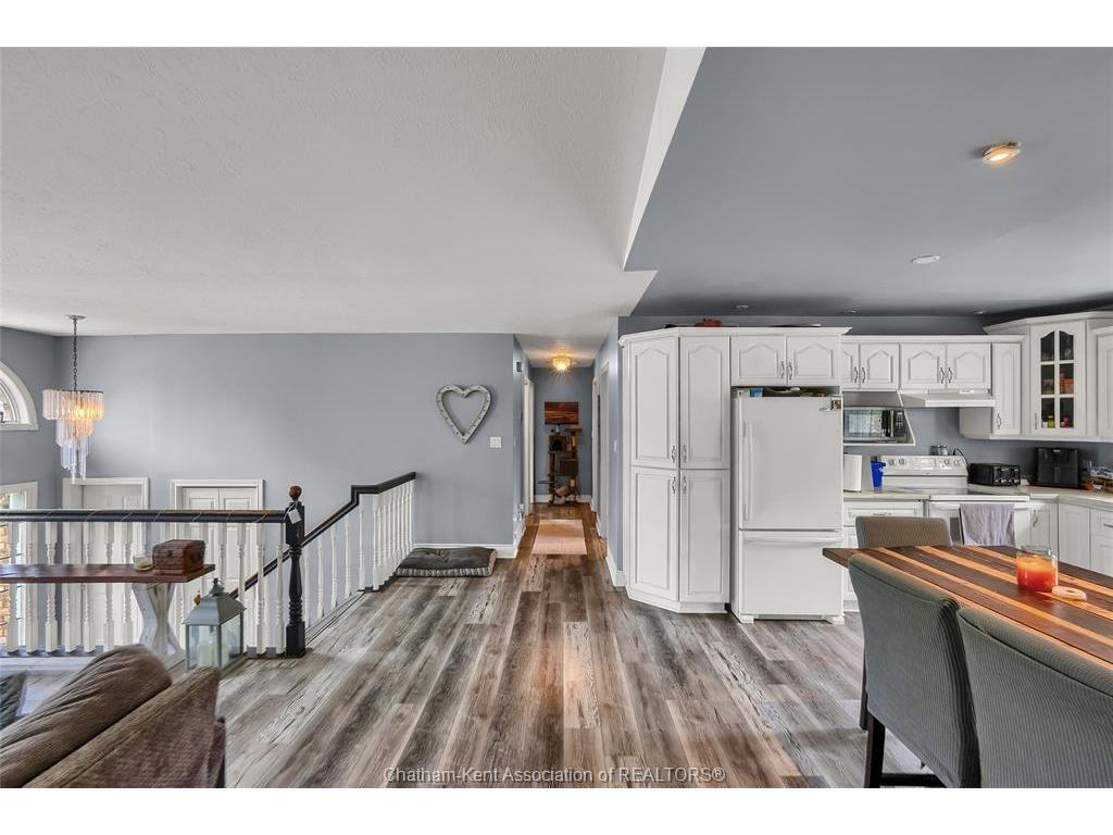 









160


Valley

Road,
Chatham,




ON
N7L 5L4

