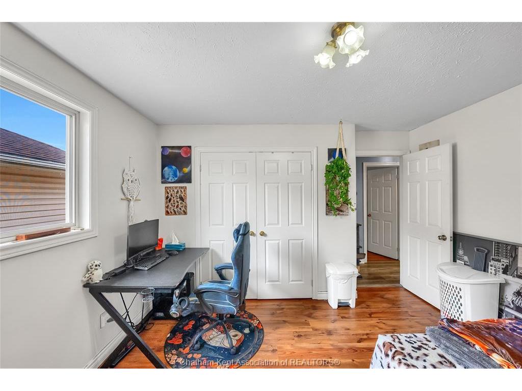 









160


Valley

Road,
Chatham,




ON
N7L 5L4

