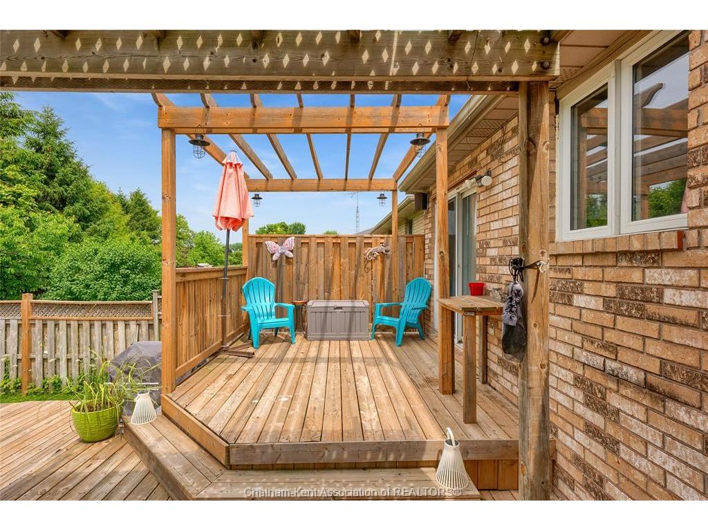 









160


Valley

Road,
Chatham,




ON
N7L 5L4

