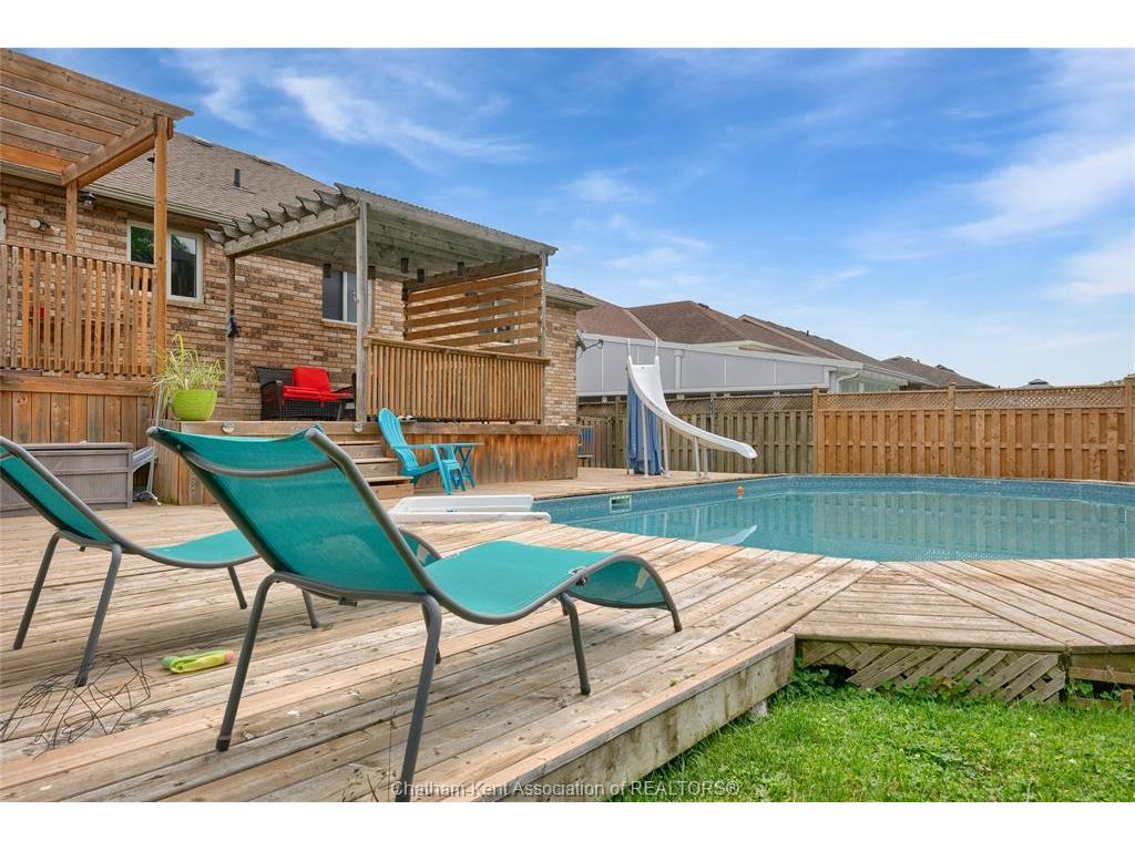 









160


Valley

Road,
Chatham,




ON
N7L 5L4

