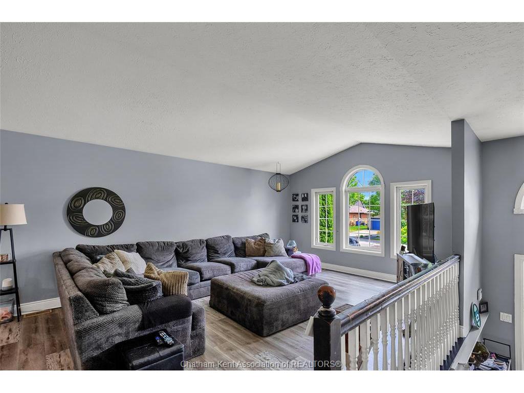 









160


Valley

Road,
Chatham,




ON
N7L 5L4

