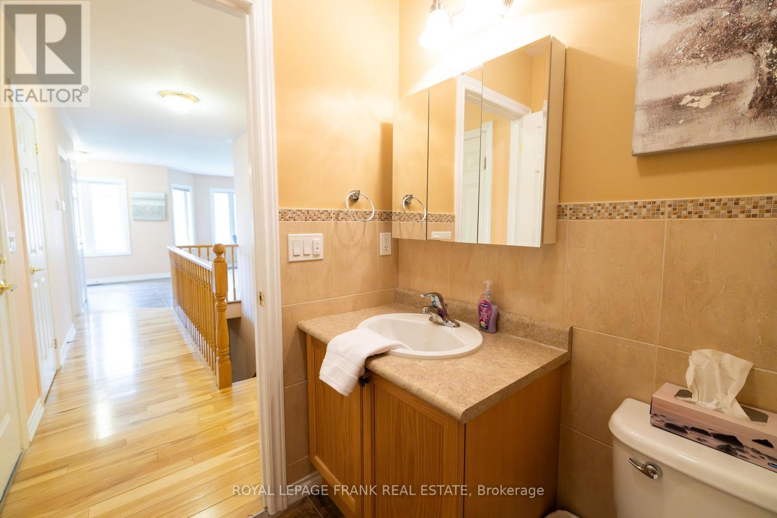 












96 VILLAGE CRESCENT

,
Peterborough West (South),




Ontario
K9J0A9

