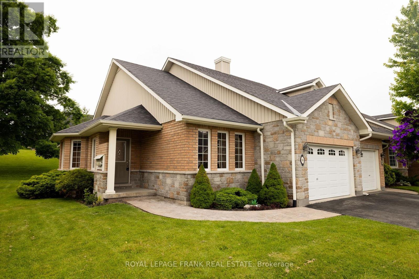 












96 VILLAGE CRESCENT

,
Peterborough West (South),




Ontario
K9J0A9

