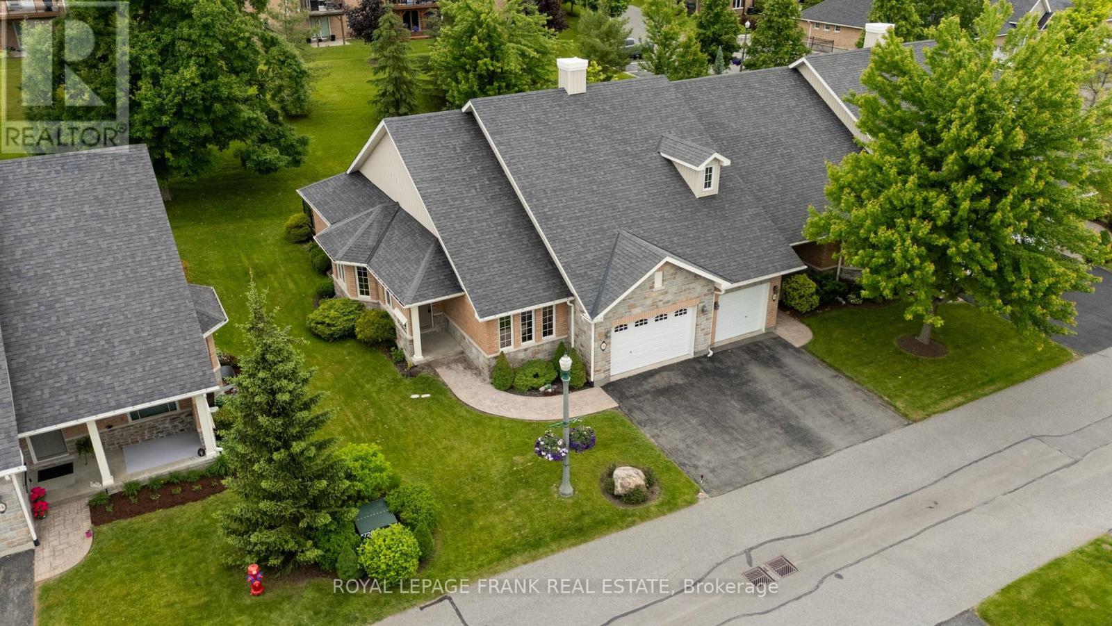 












96 VILLAGE CRESCENT

,
Peterborough West (South),




Ontario
K9J0A9

