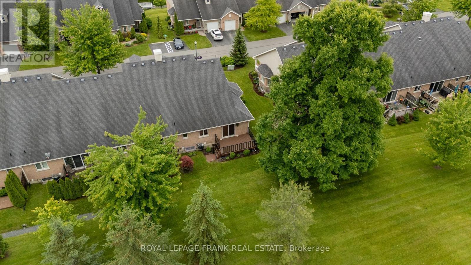 












96 VILLAGE CRESCENT

,
Peterborough West (South),




Ontario
K9J0A9

