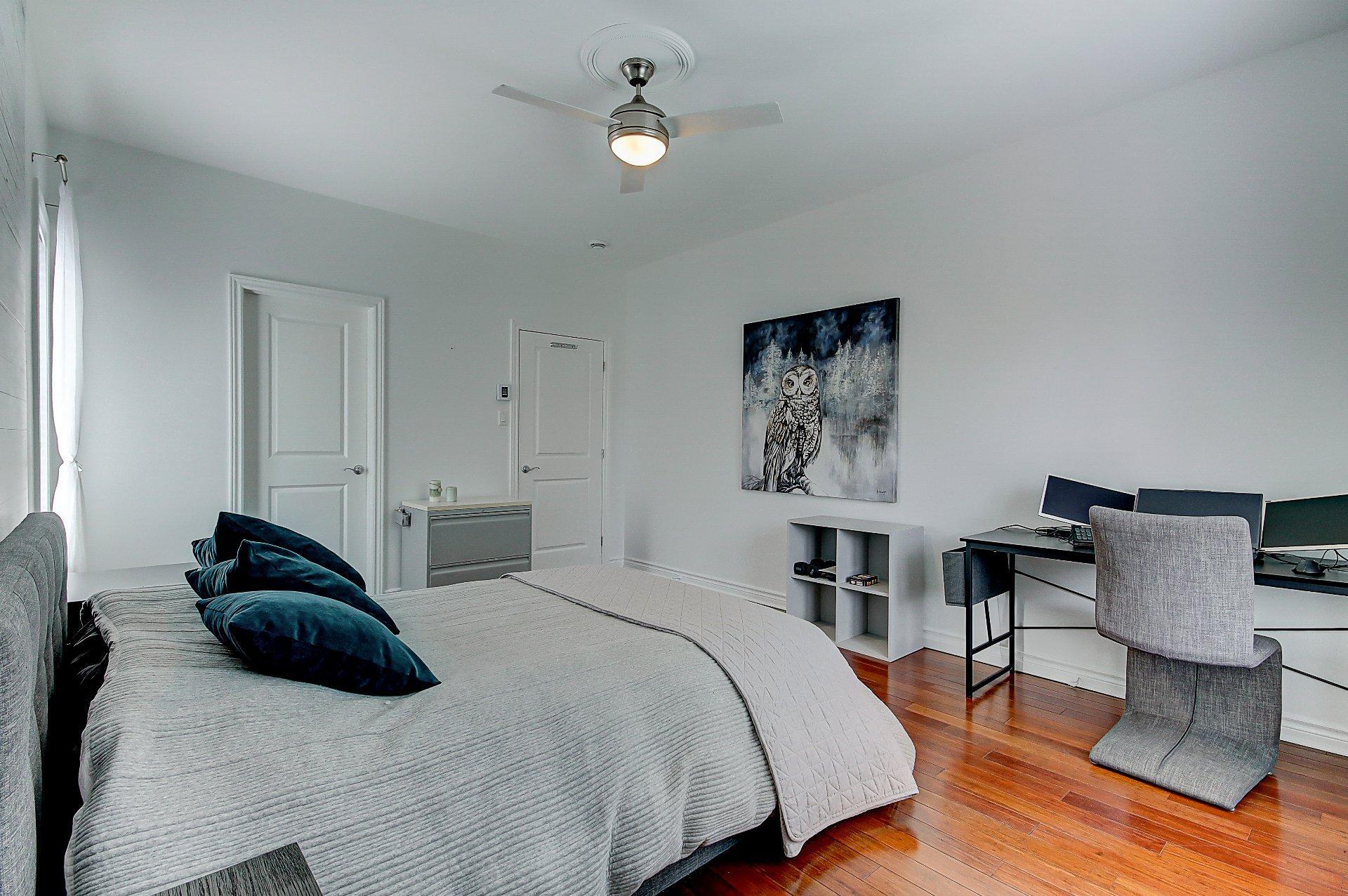 









271


Rue Deslières

, 1B,
Saint-Bruno-de-Montarville,




QC
J3V6P9

