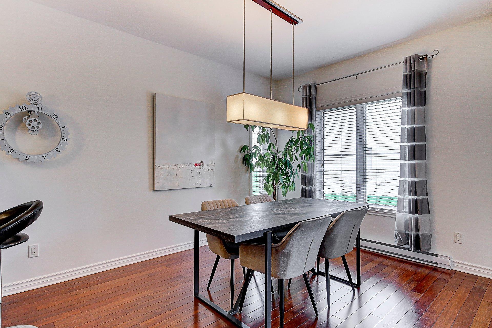 









271


Rue Deslières

, 1B,
Saint-Bruno-de-Montarville,




QC
J3V6P9

