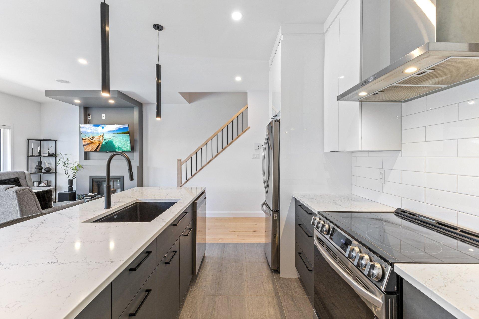 









4132


Rue Madeleine-Roy

,
Trois-Rivières,




QC
G8V0J4

