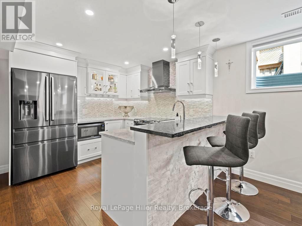 












65 THOMAS STREET

,
Stratford,




Ontario
N5A0B9


