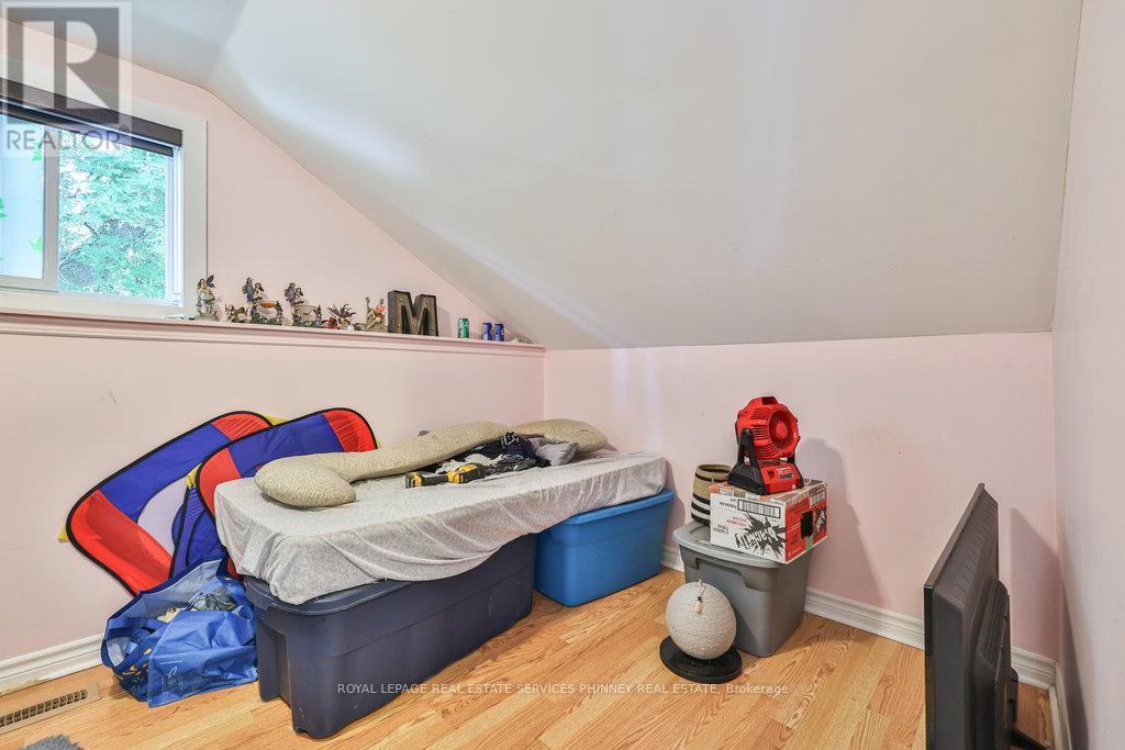 












20480 LESLIE STREET

,
East Gwillimbury,




Ontario
L0G1R0

