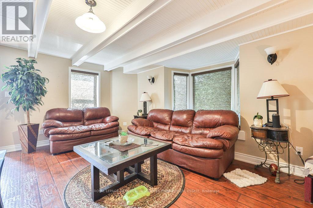 












20480 LESLIE STREET

,
East Gwillimbury,




Ontario
L0G1R0

