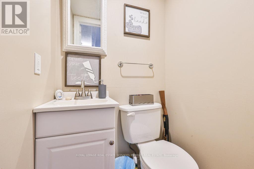 












20480 LESLIE STREET

,
East Gwillimbury,




Ontario
L0G1R0

